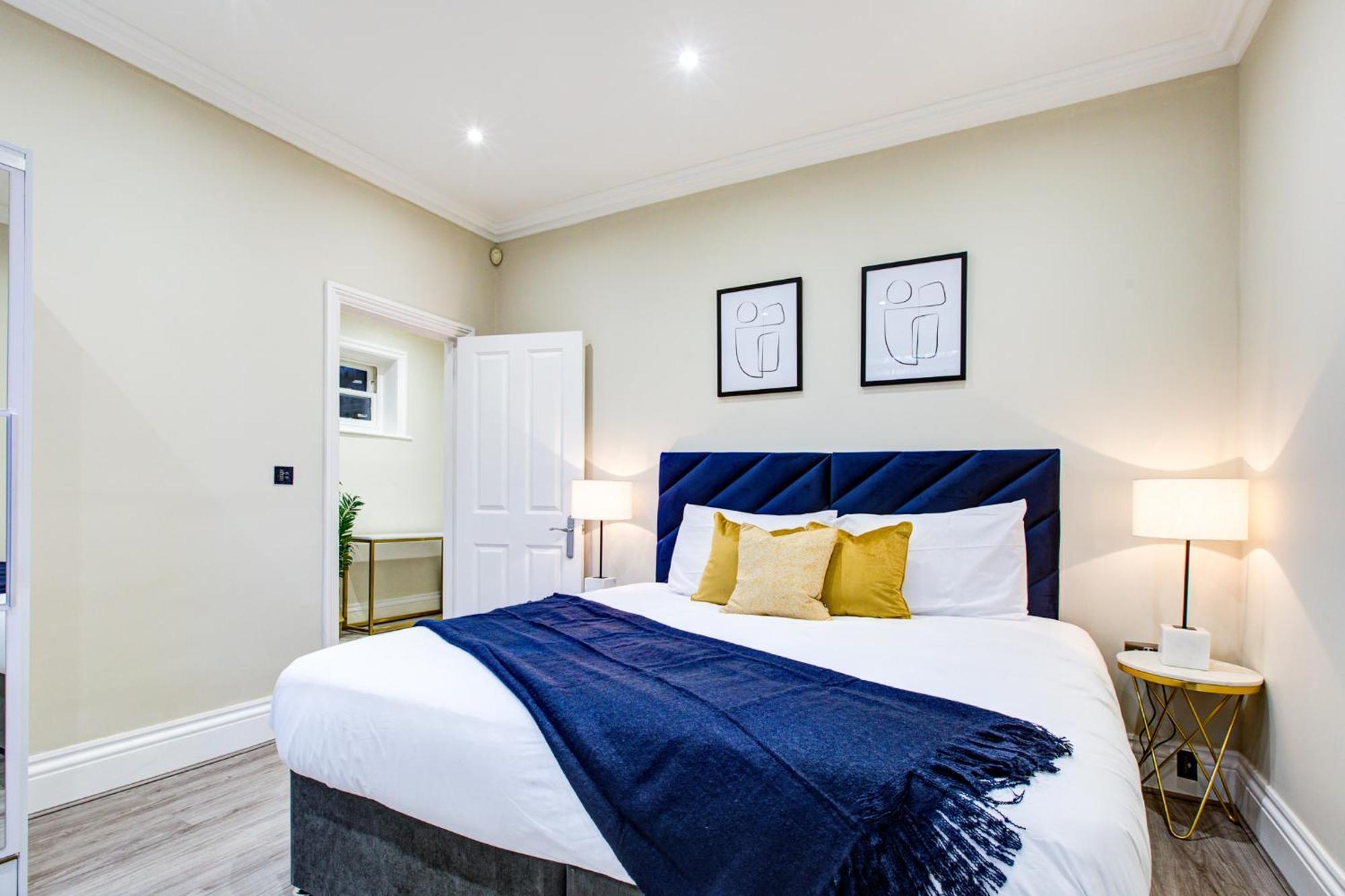 Hybrid Resi - Fulham Near Chelsea And Putney * Londen