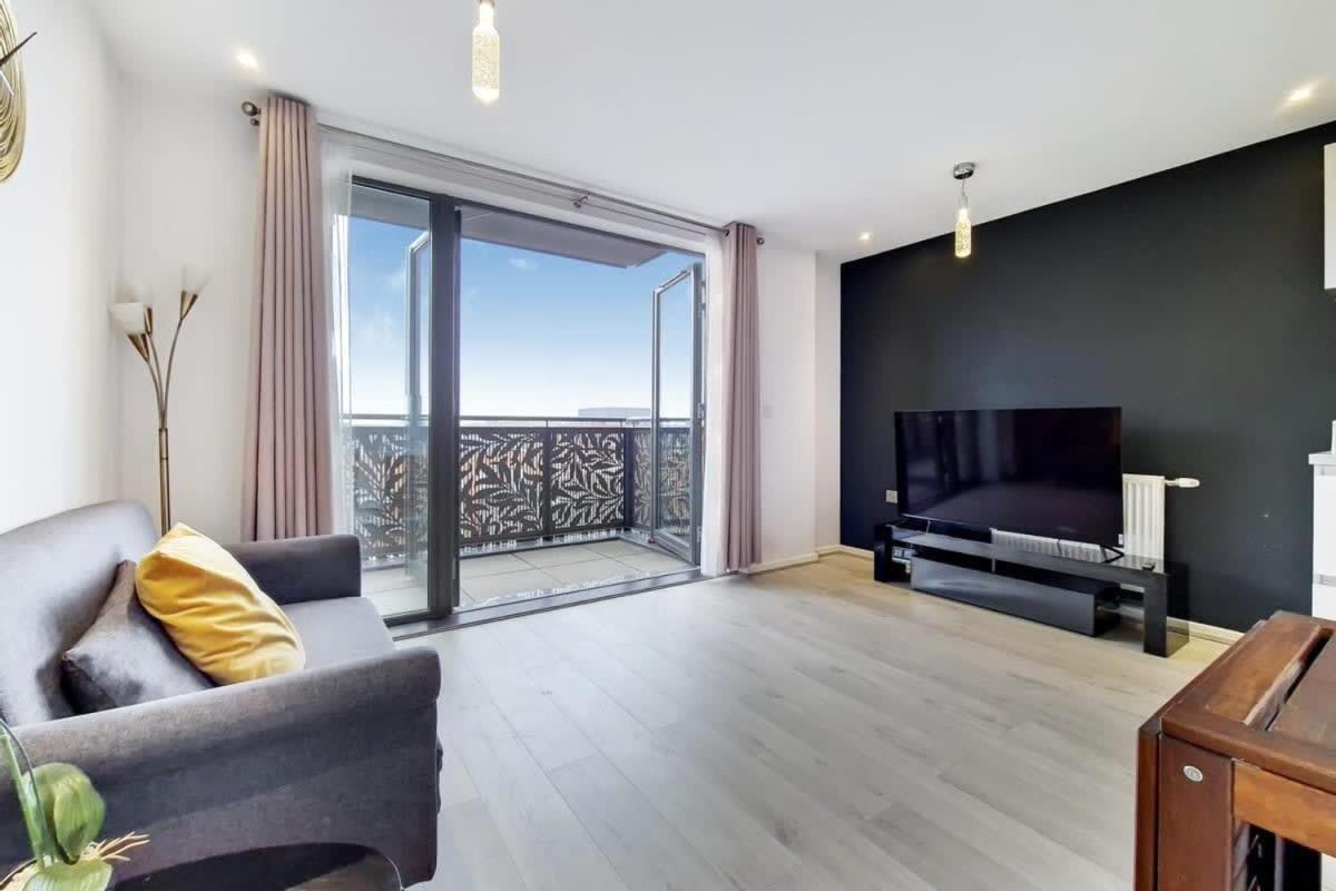 Lejlighed Modern 1 Bedroom Canning Town *