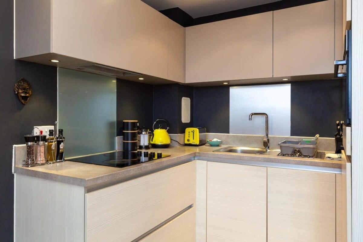 Modern 1 Bedroom Canning Town Lejlighed