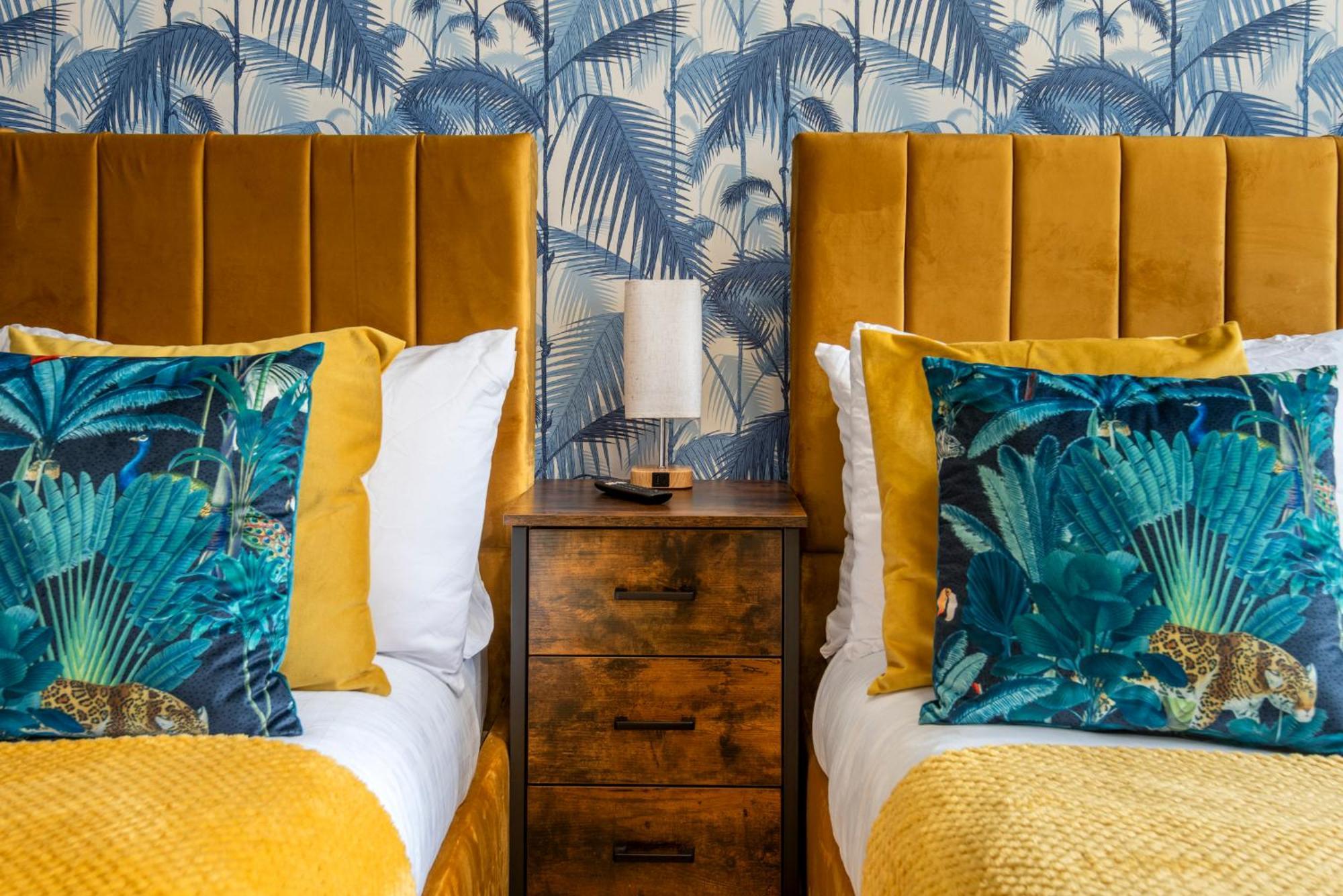 Apartment Brand New The Palms: Luxury Family