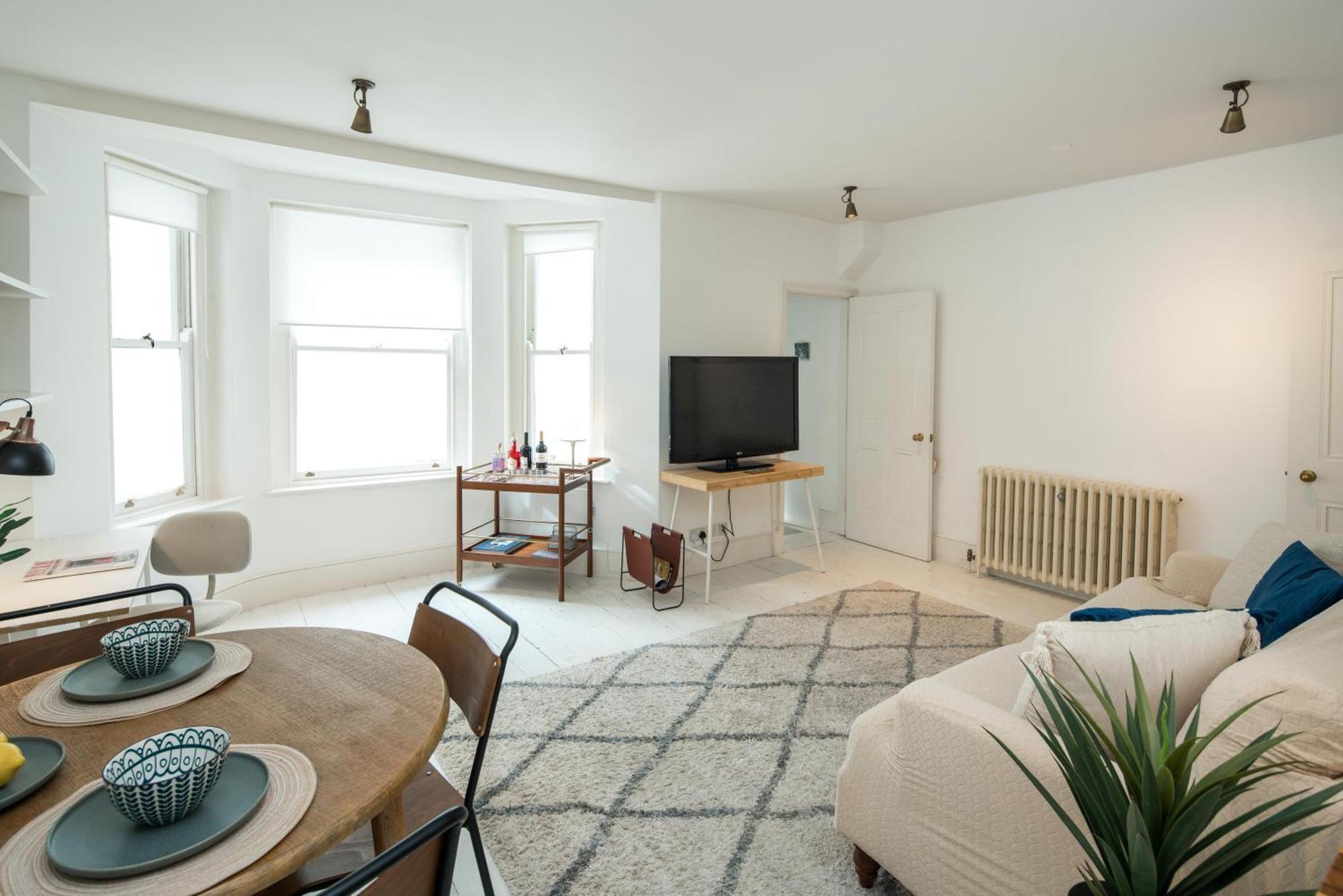 Charming 2-bed Flat In The Heart Of Nottinghill - Steps From Portobello Rd Market And Nottinghill Bookshop