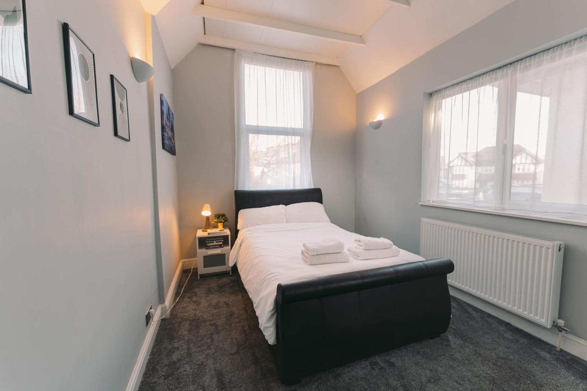 Modern Flat By The Underground. Lejlighed