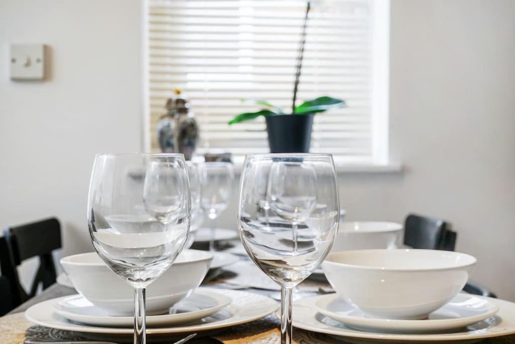 2 Bed Garden Flat Sleeps 6 Close To Brixton Leilighet London