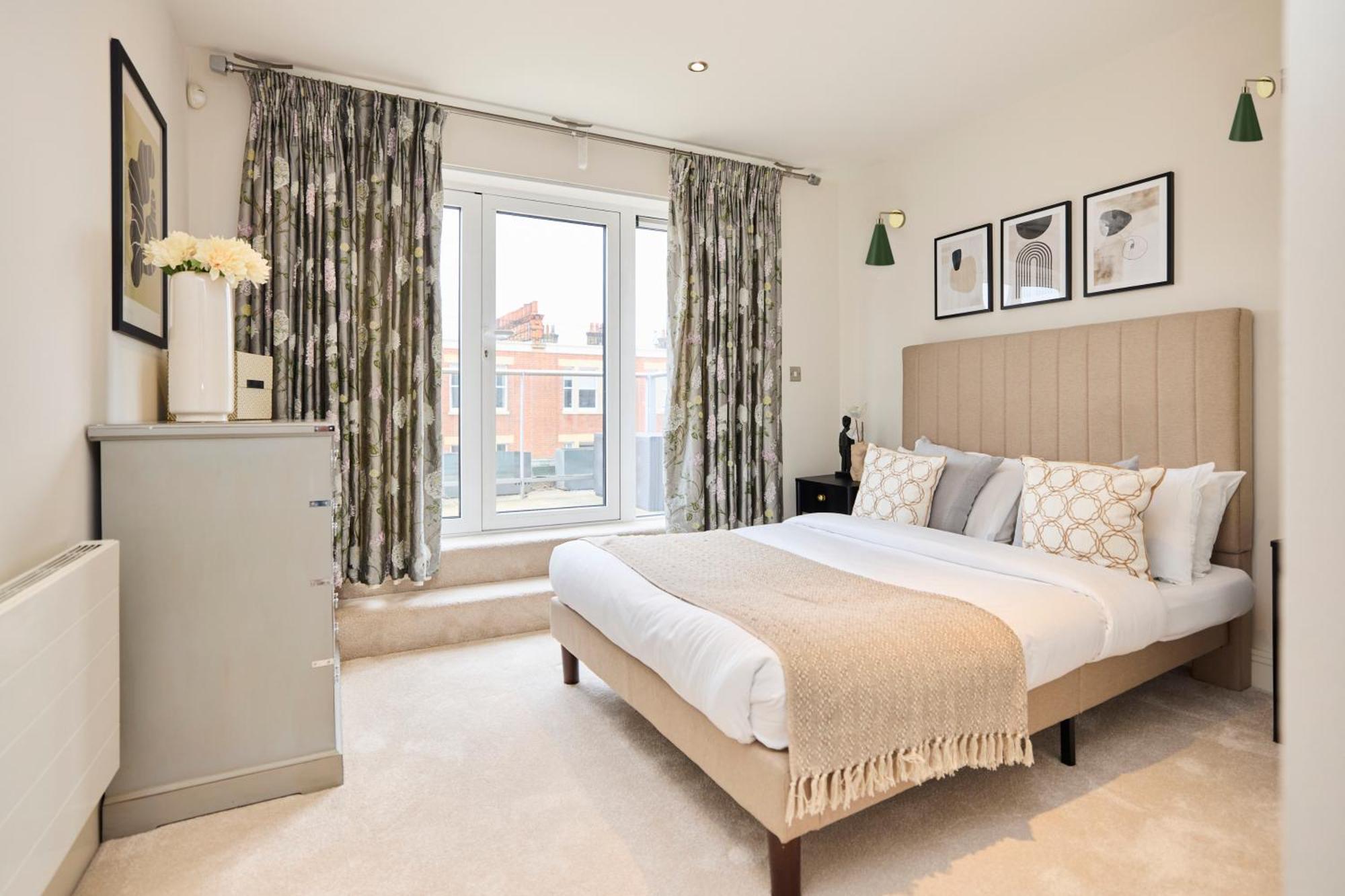The Battersea Park Place - Amazing 2bdr Flat With Terrace Lägenhet London