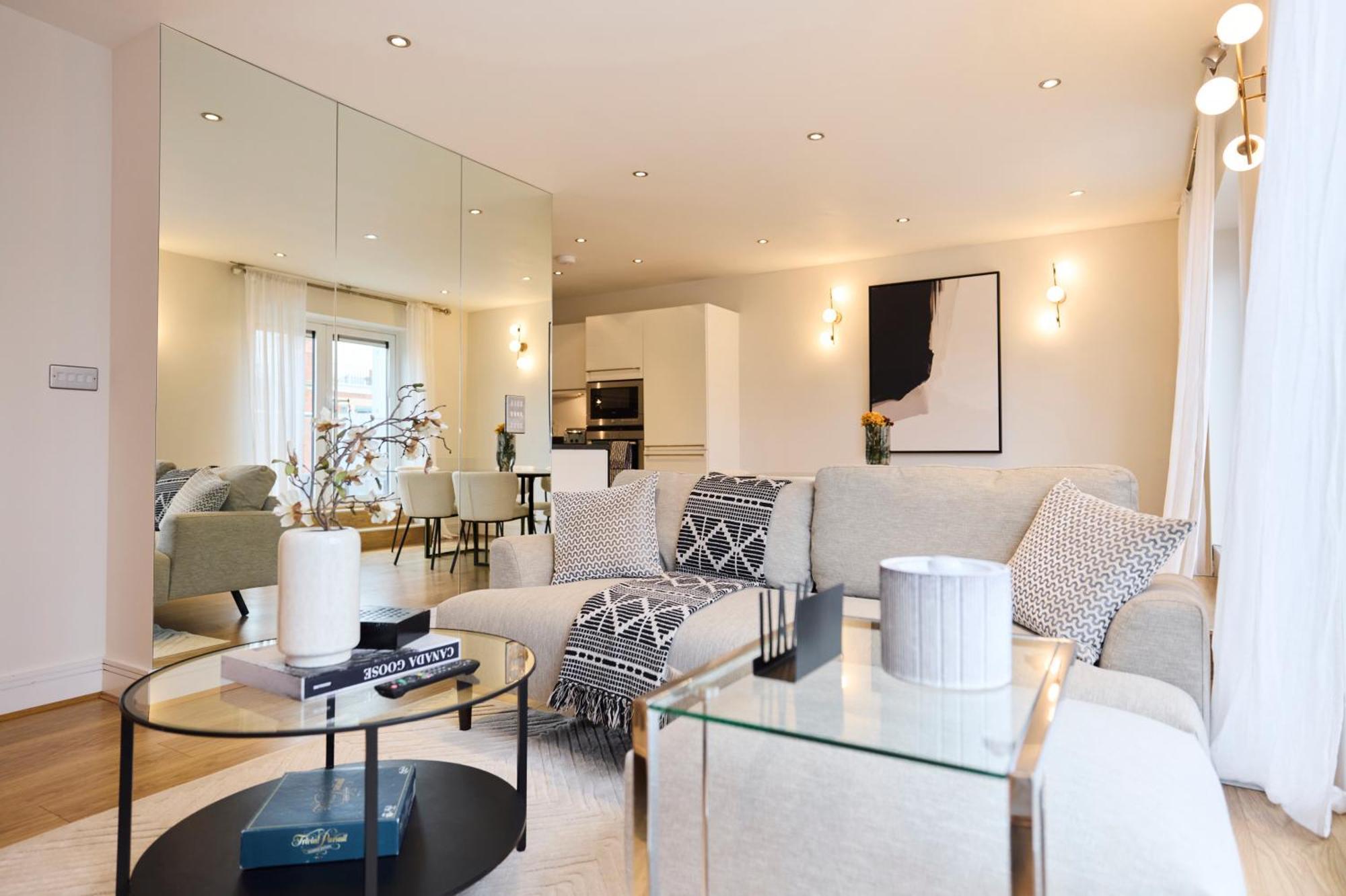 The Battersea Park Place - Amazing 2bdr Flat With Terrace Lägenhet