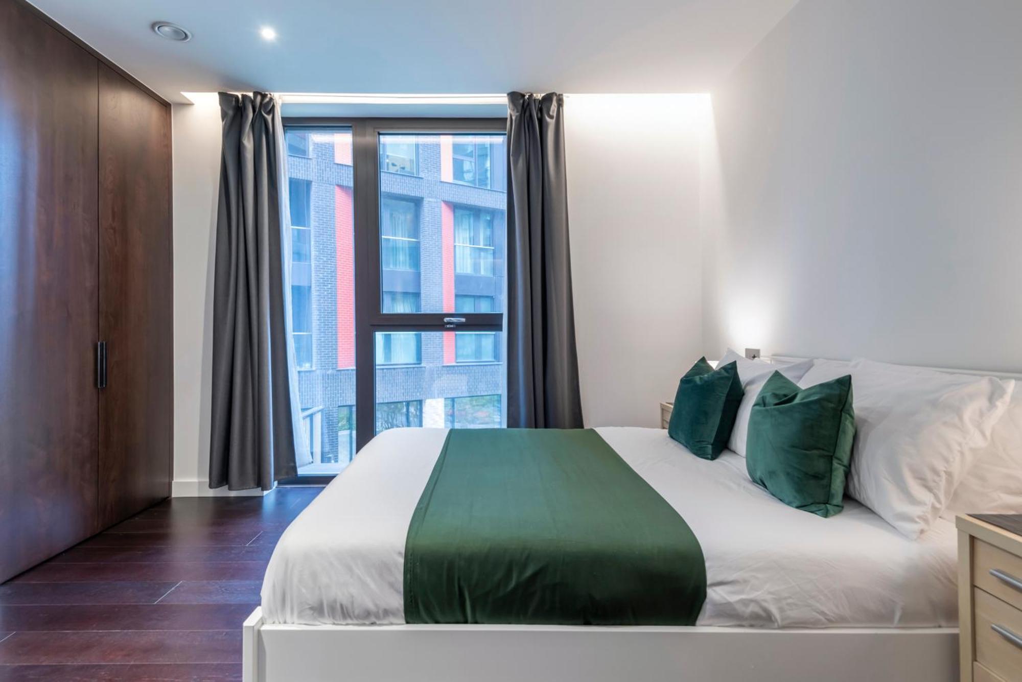 The Embassy Two Bedrooms Devereux Residences Lejlighed *