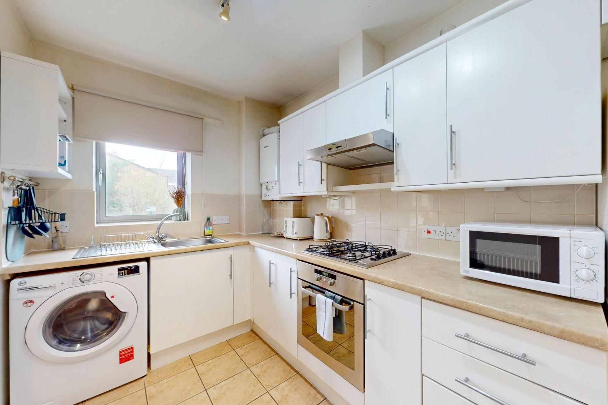Modern 1 Bd In - 5 Min To Station Appartement