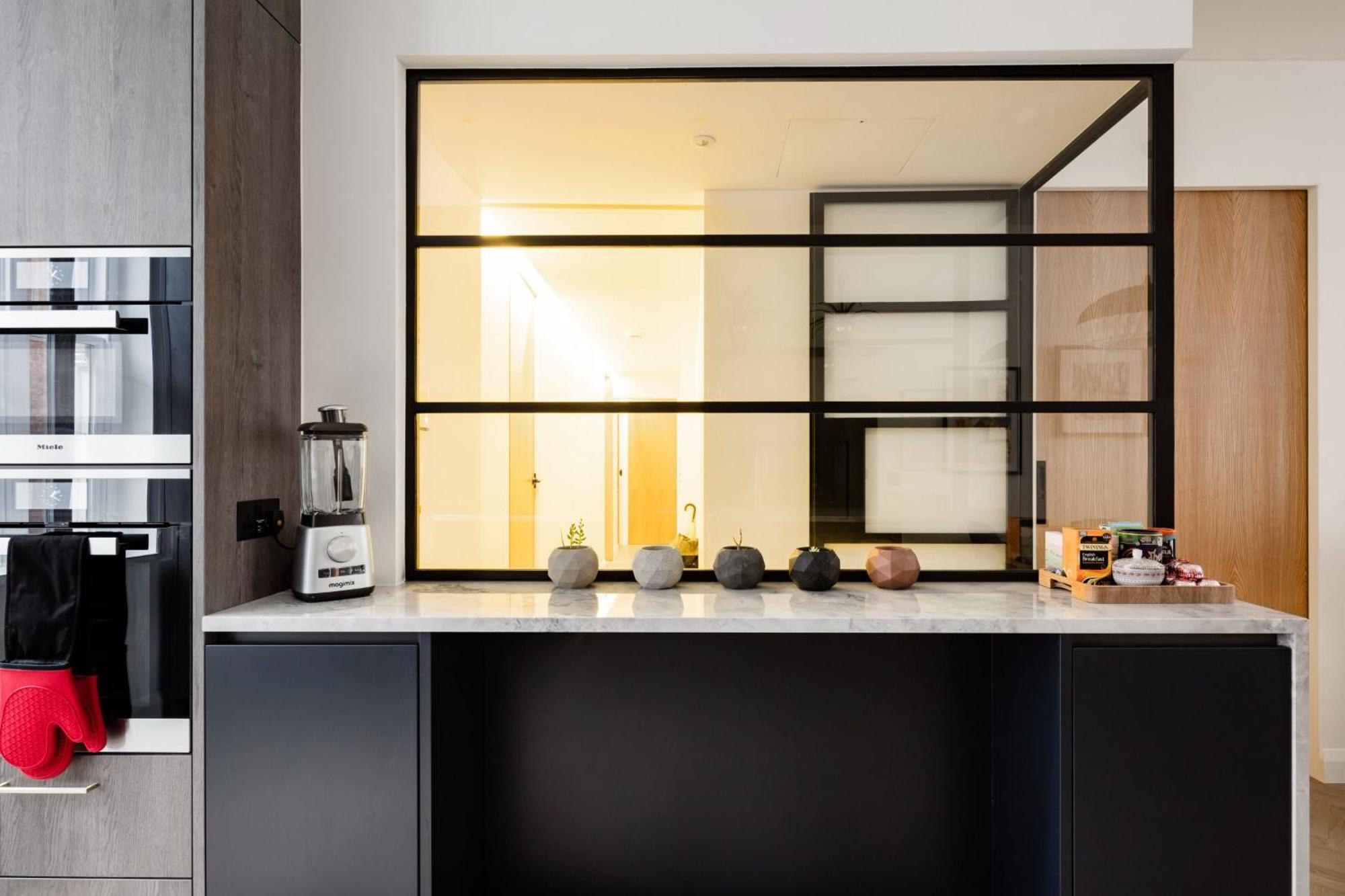 Modern & At Charing Cross Leilighet