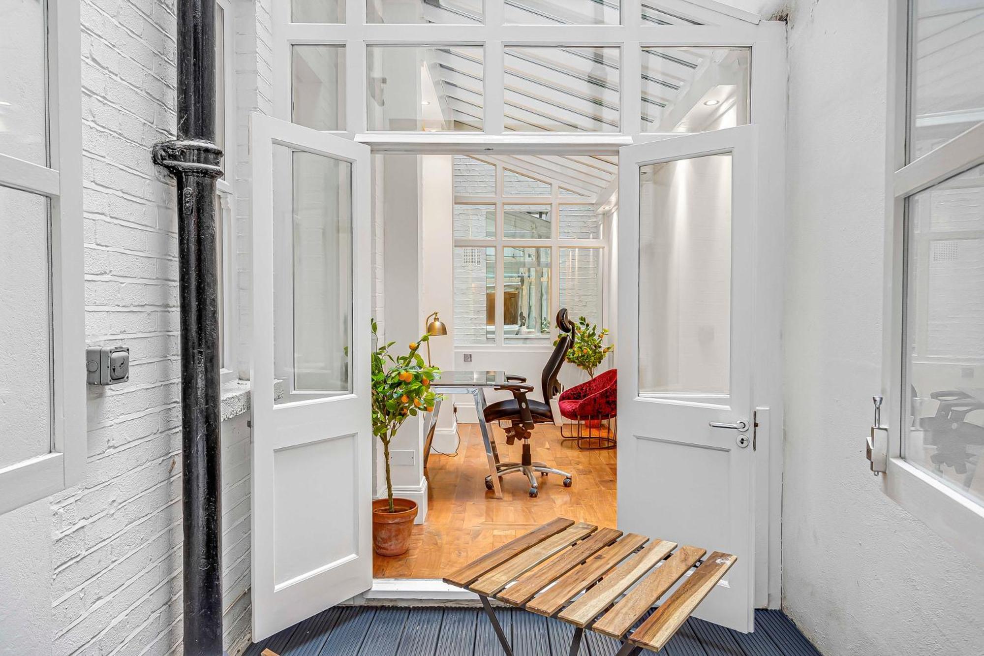 Ivy Queen's Gate 2 Pro-managed Appartement Londen