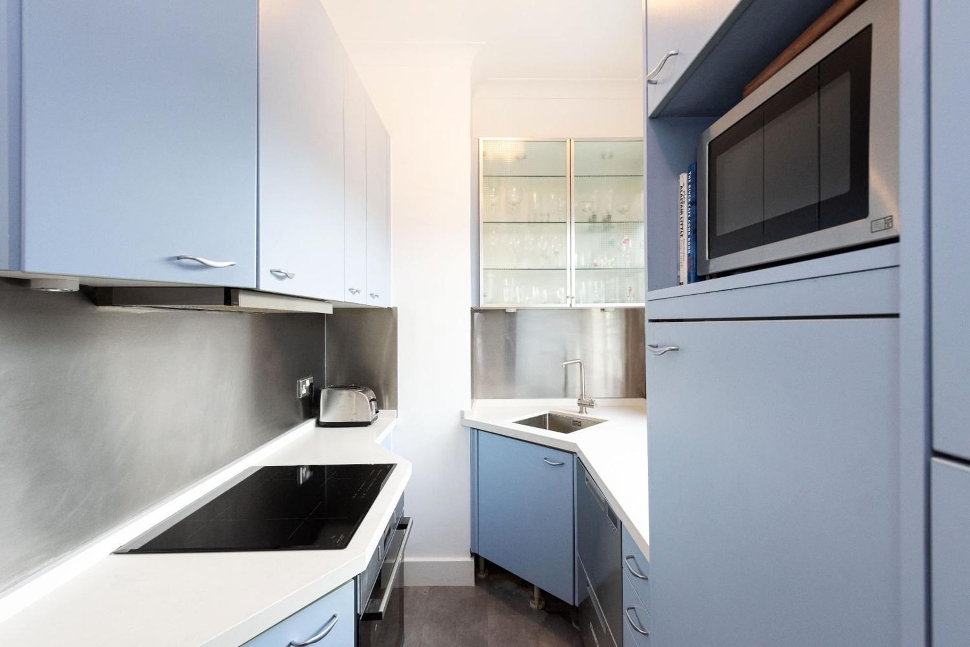 Ivy Parson's Pro-managed Apartment London