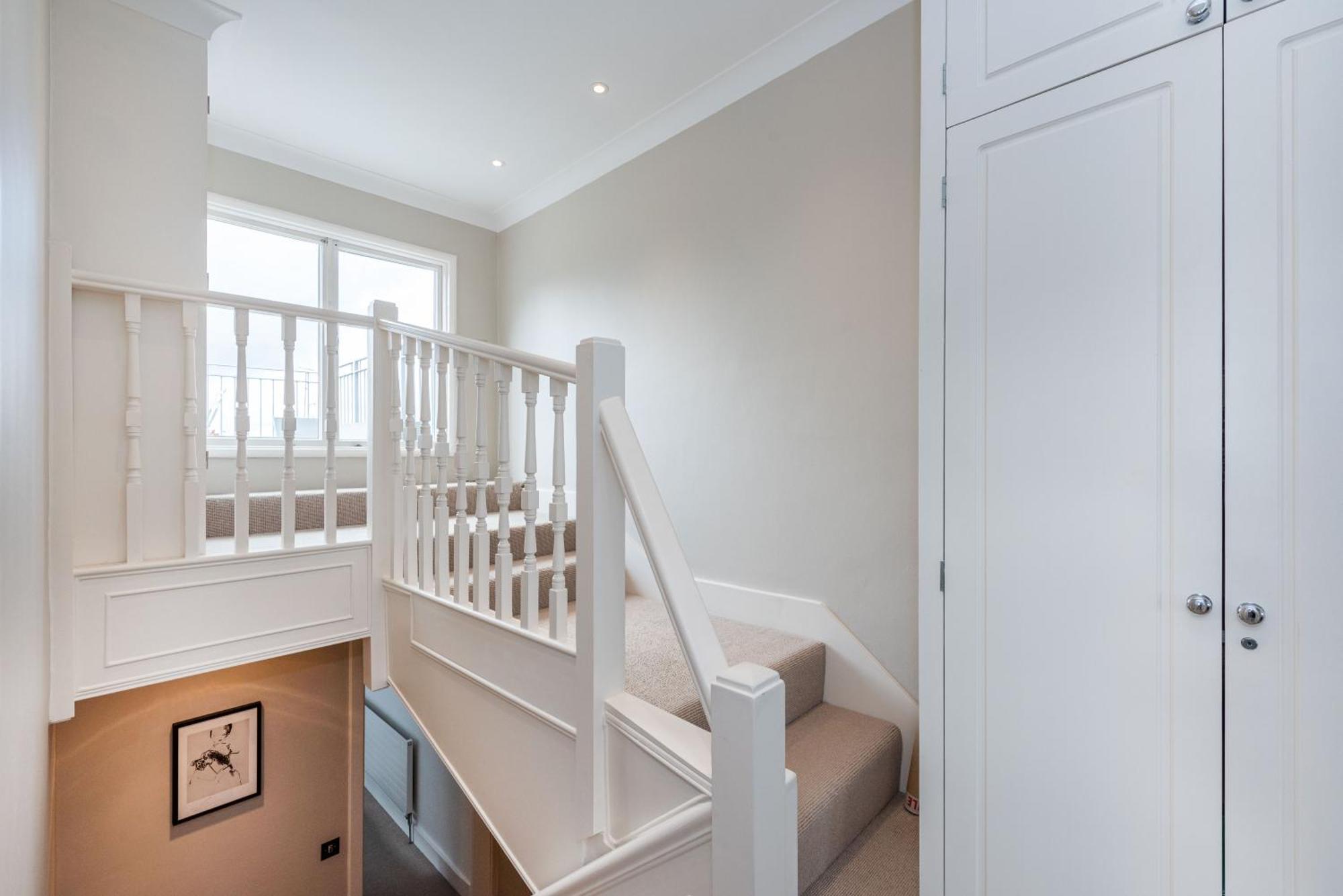 Apartment Ivy Parson's Pro-managed London