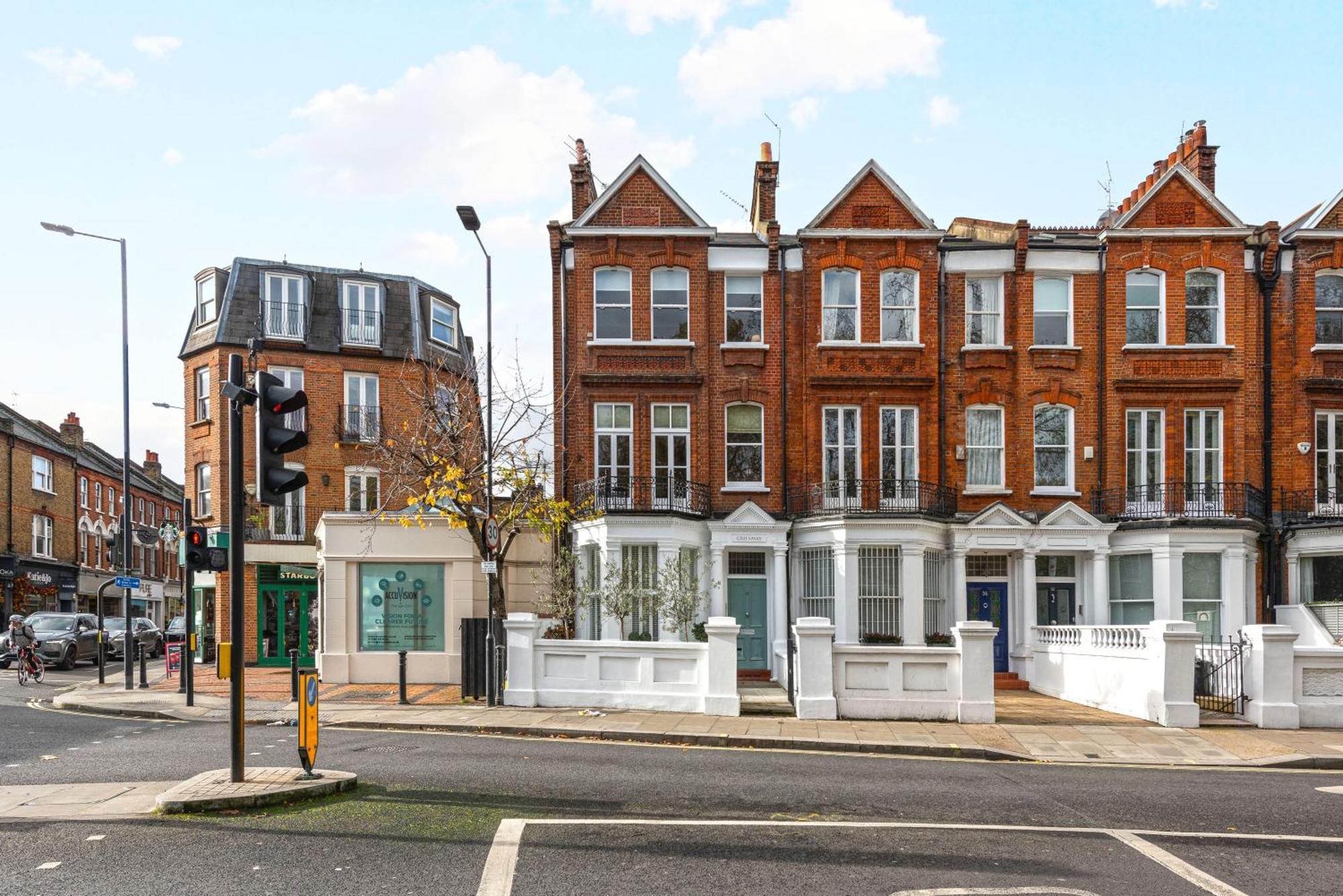 Apartment Ivy Parson's Pro-managed London