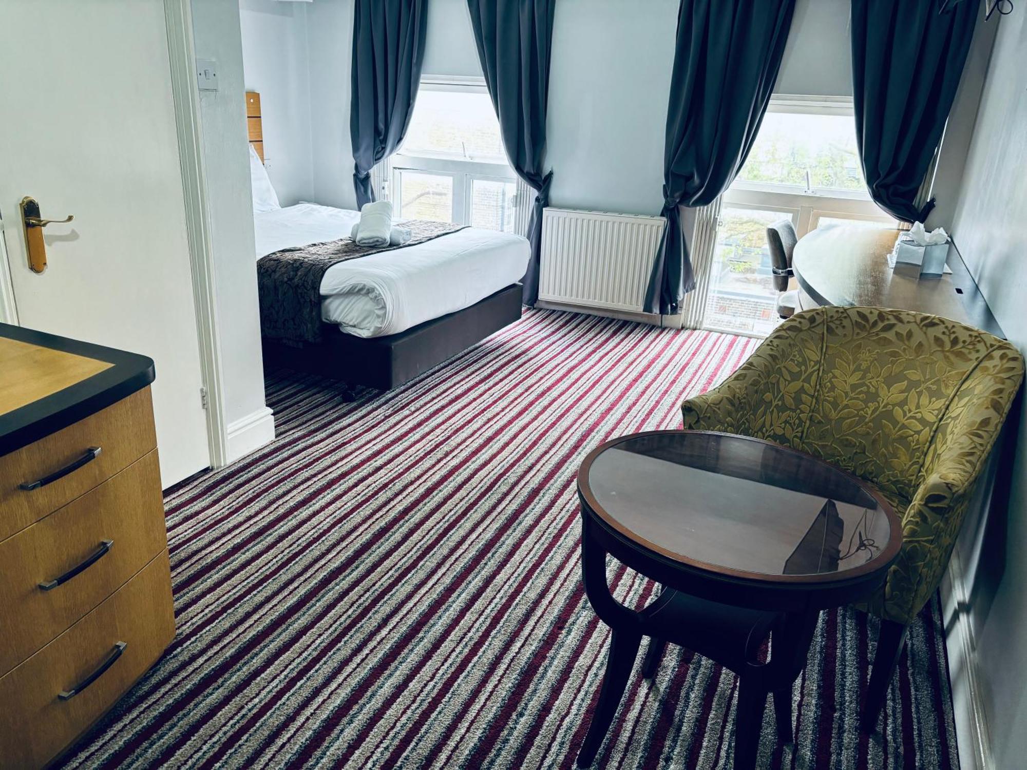 Hotell My Place