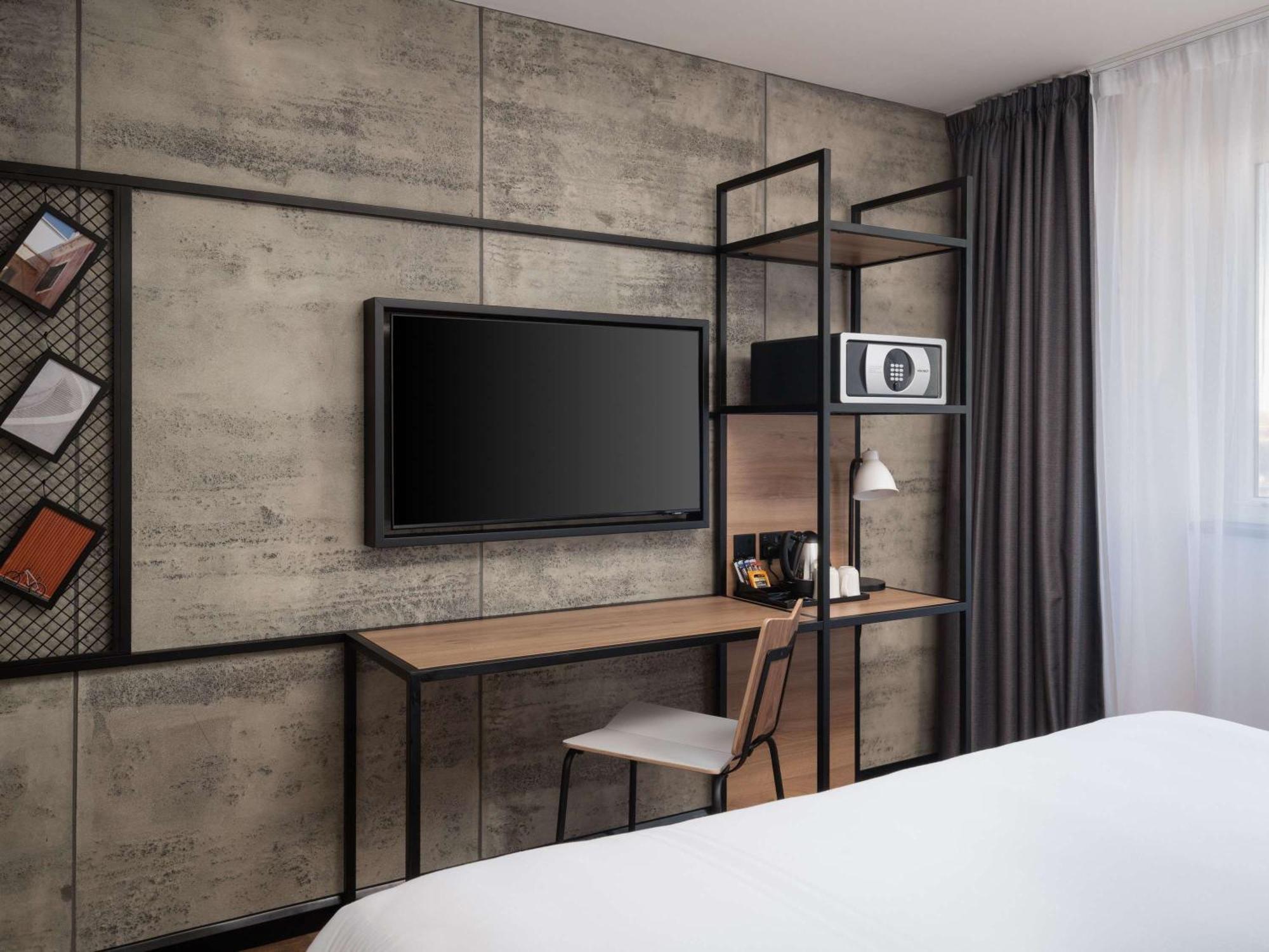 Ibis Earls Court 3*