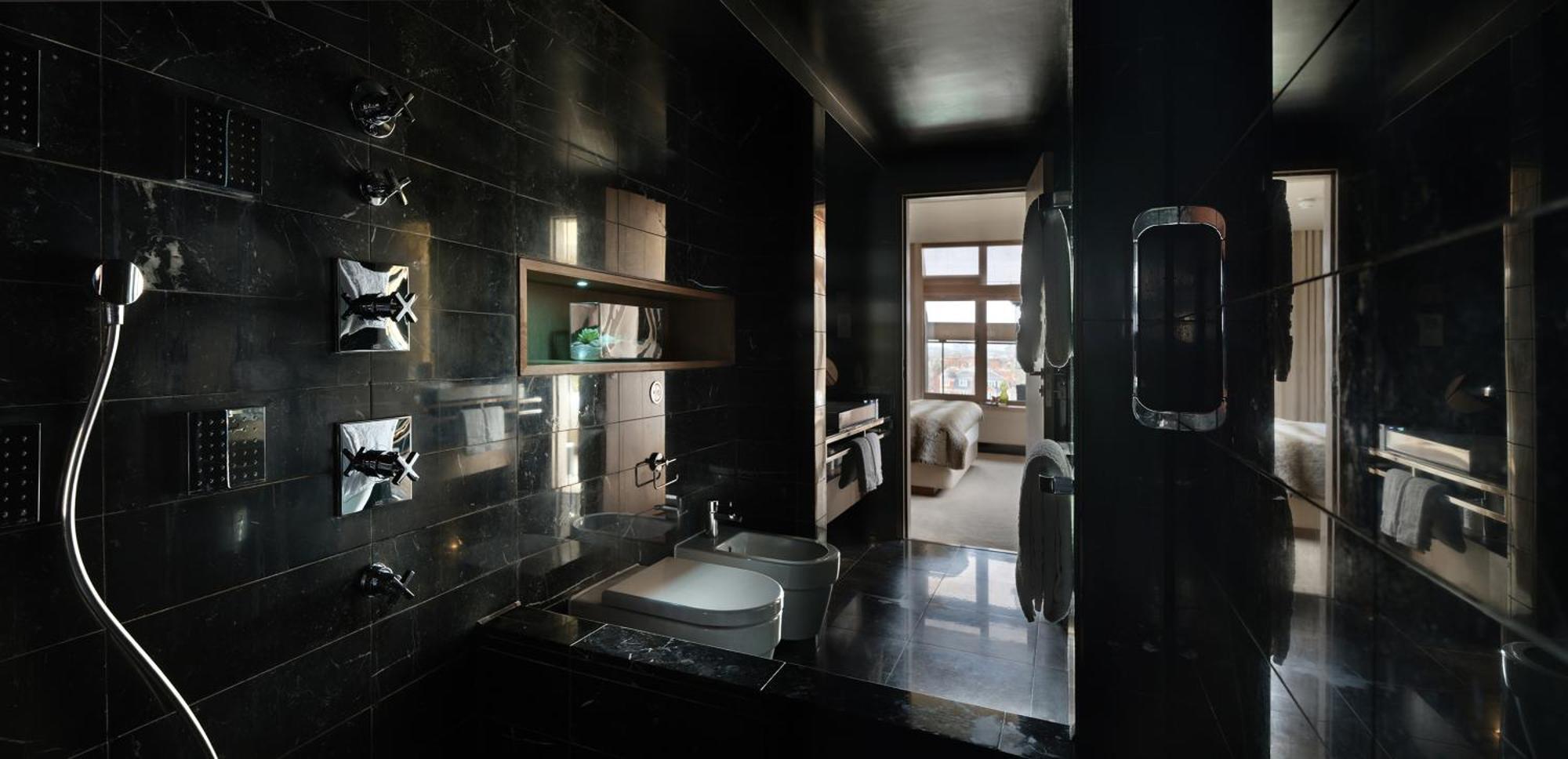 The Hari 5* London