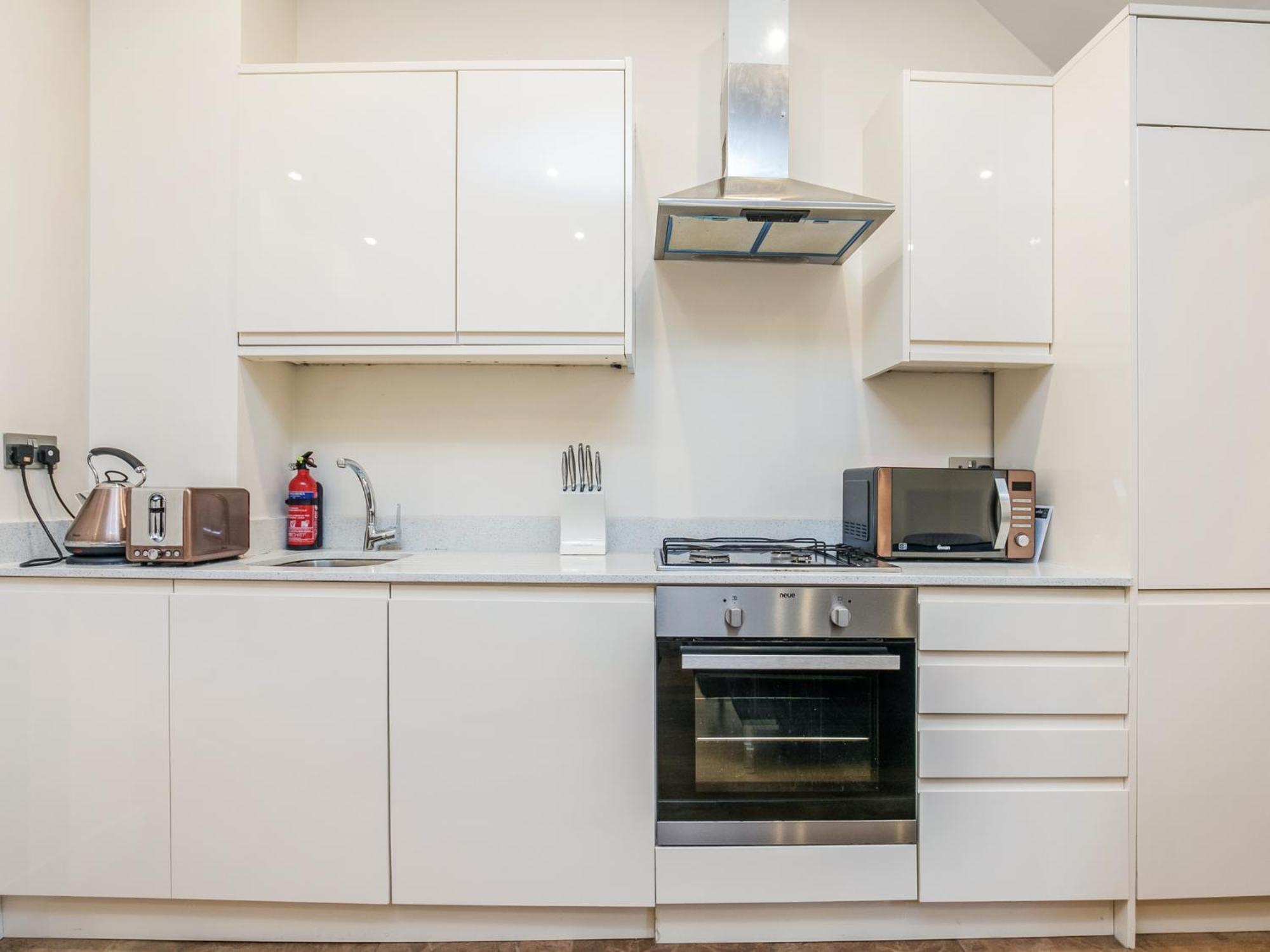 Ealing Queen Of The Suburbs One Bedroom Pass The Keys Apartment