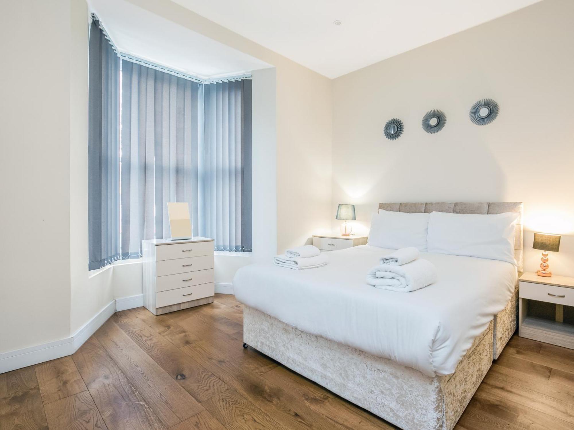 Apartment Ealing Queen Of The Suburbs One Bedroom Pass The Keys London