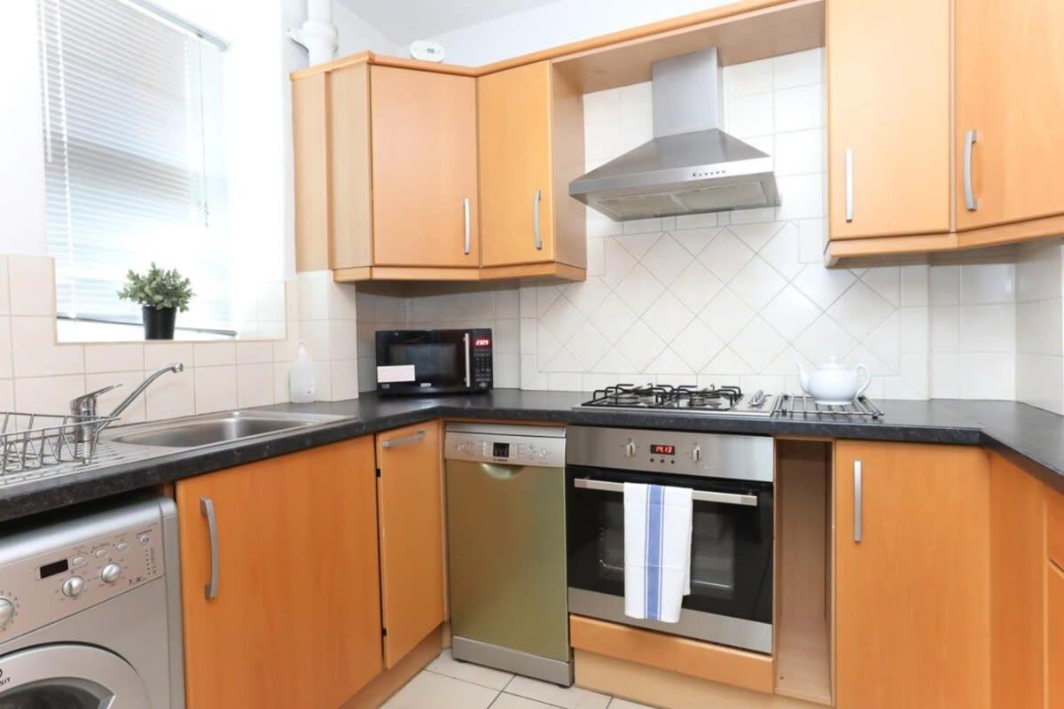 2 Bedroom In Waterloo Central Appartamento *