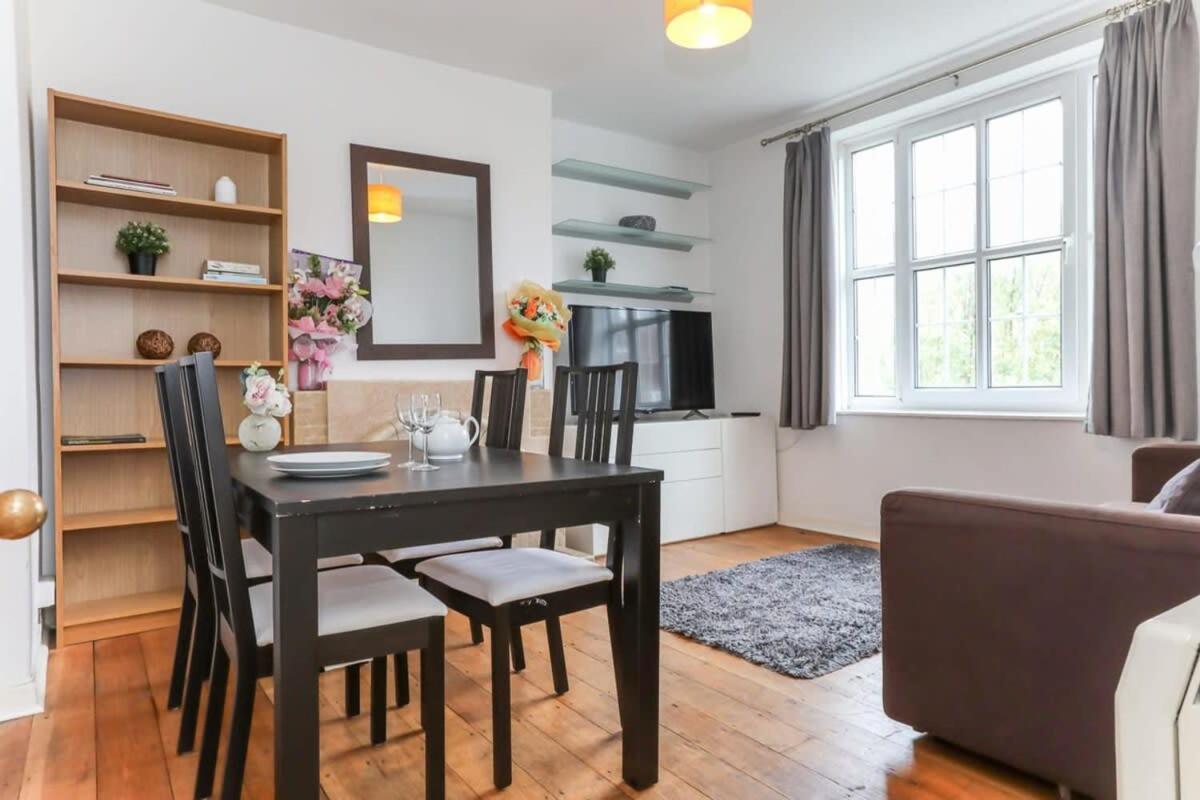 2 Bedroom In Waterloo Central Londra