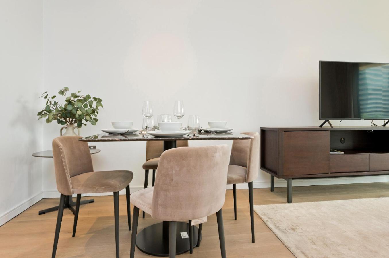 Lejlighed Elegant And Modern In Canary Wharf Right Next To Thames
