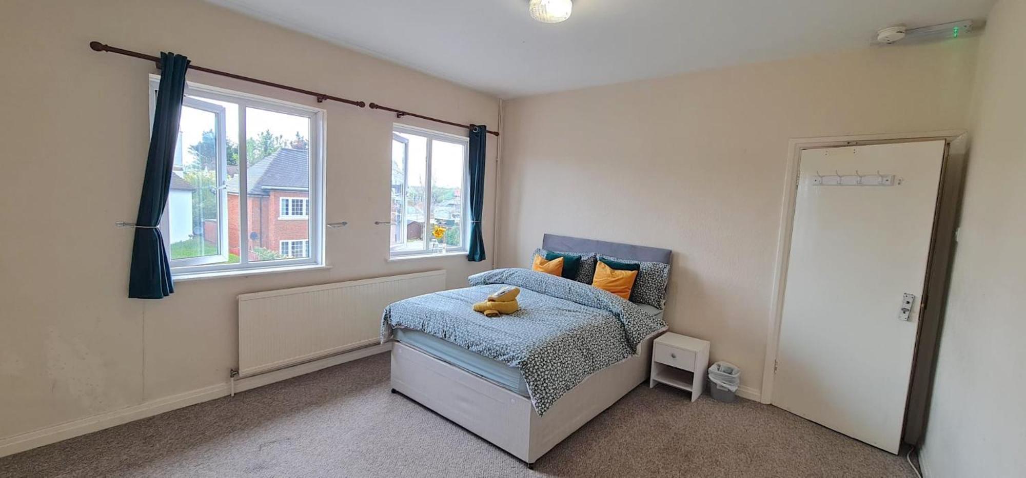 Bed & Breakfast Move Estates - Multiple London