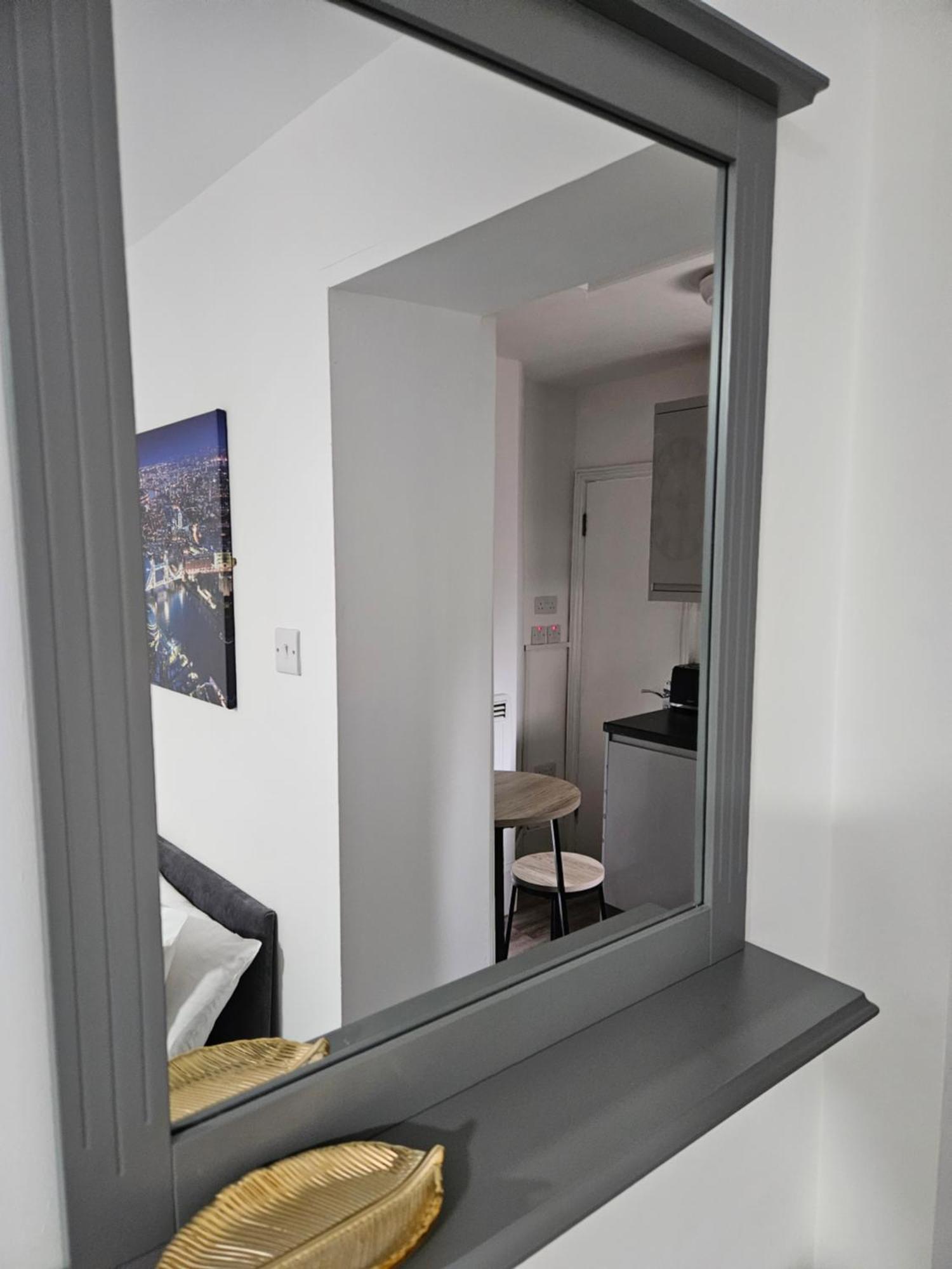 Apartment Cozy Ground-floor Studio, Excellent Access