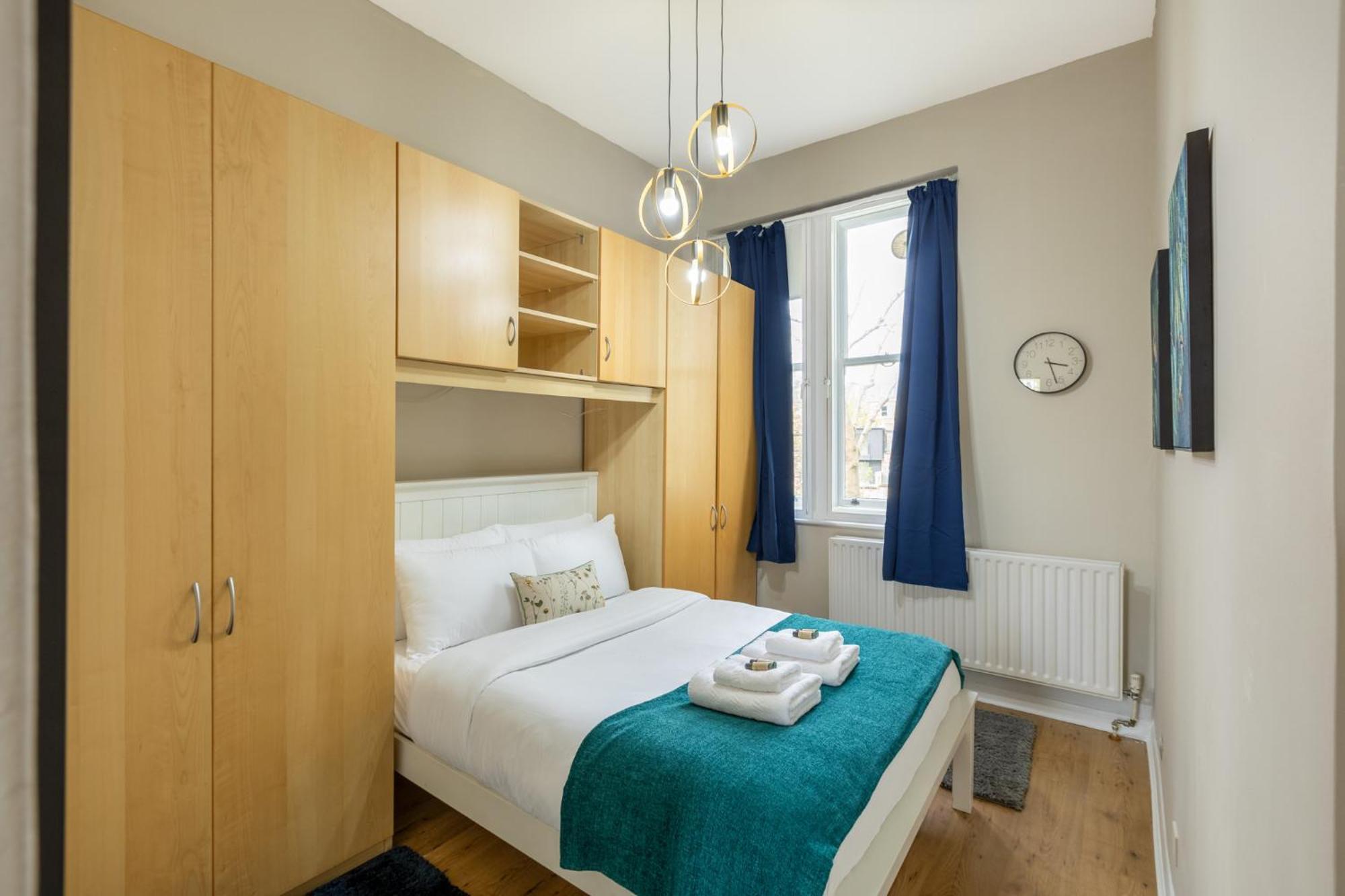 Bright & Stylish 1br, 5min Kensington Olympia Tube