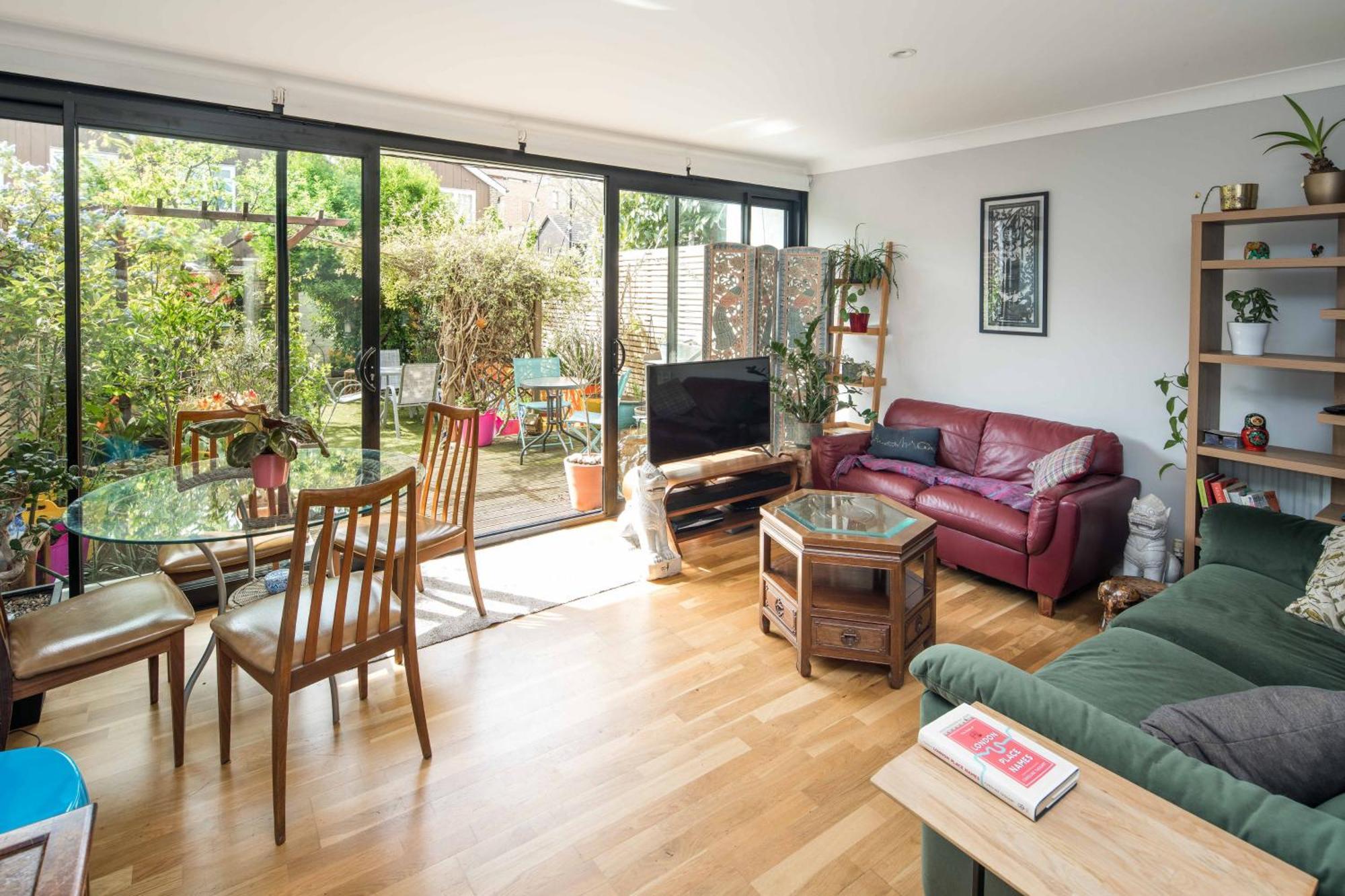 Kennington 3br Haven, Dog-friendly & Zone 1 Location London