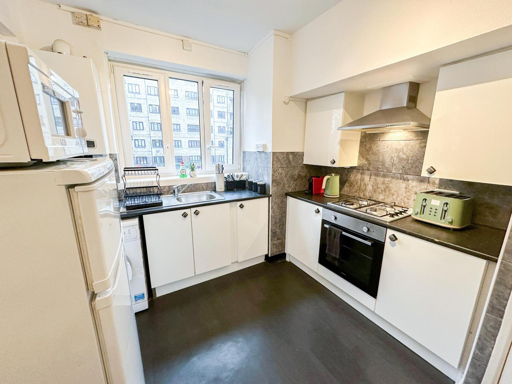 Vibrant 3 Bedrooms Flat With Private Balcony Near Finsbury Park, Wood Green Appartamento Londra