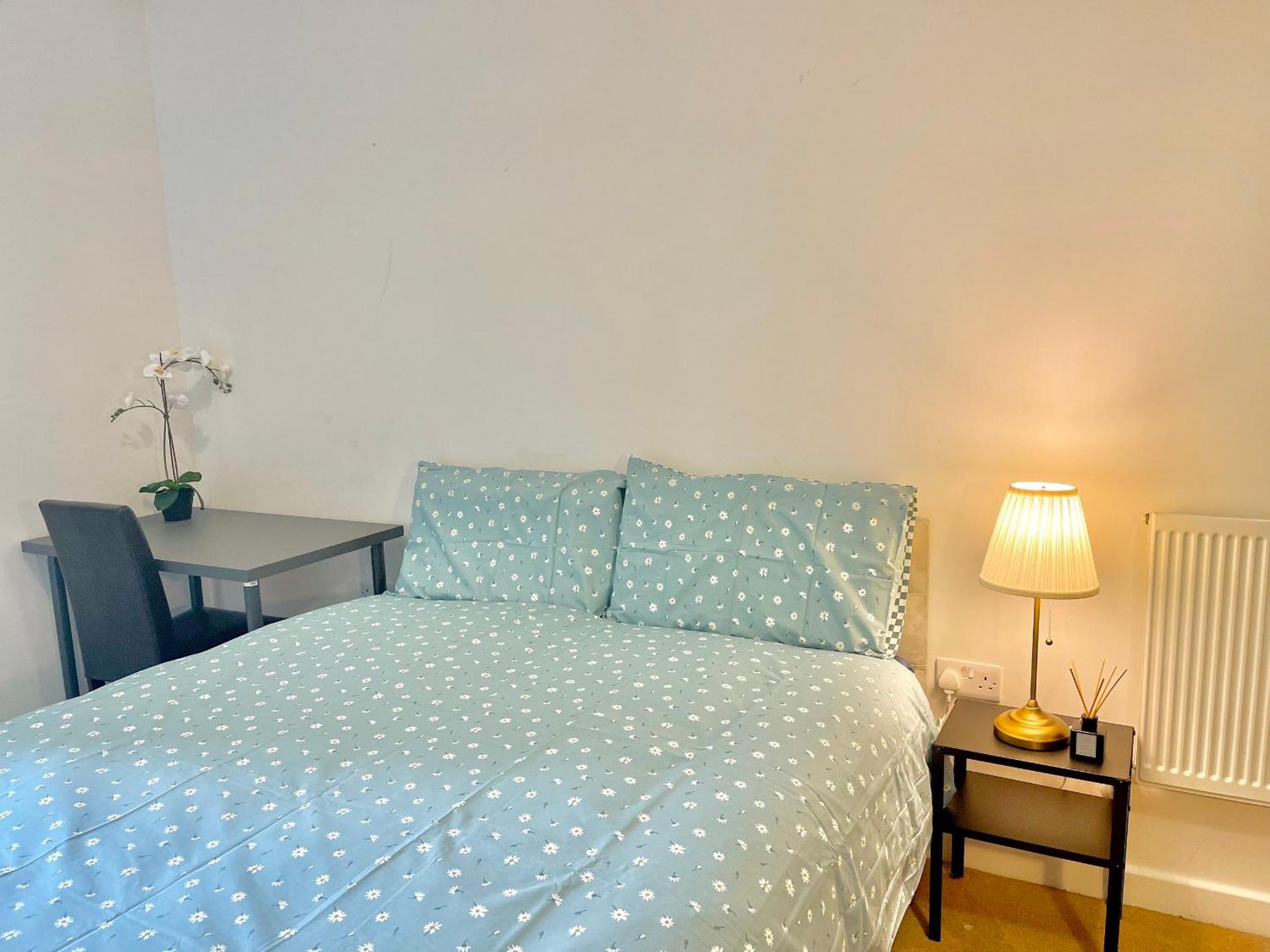 Apartment Modern Patio Flat Close To Tower Bridge London