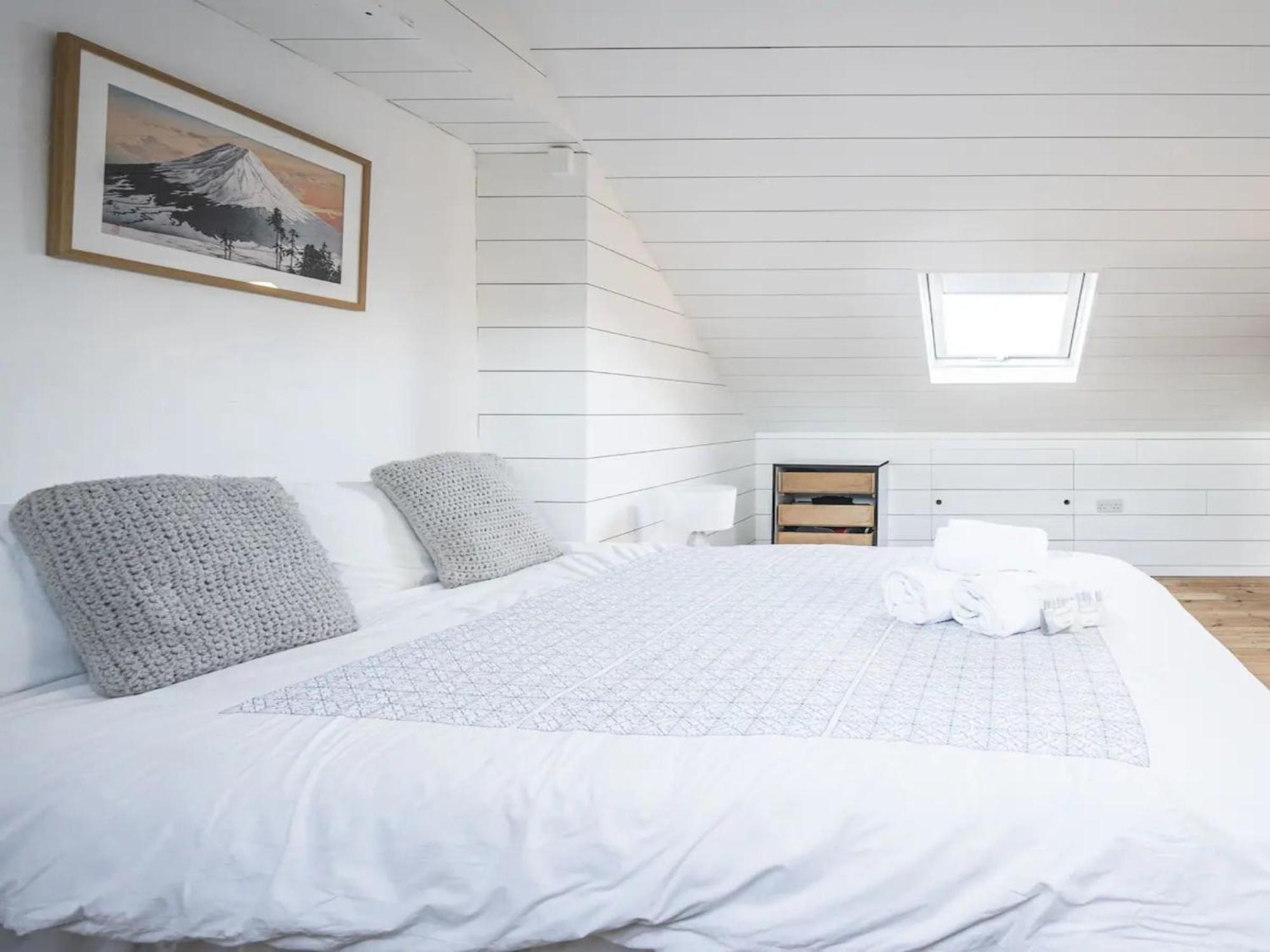 Holiday home Pass The Keys Spacious Dulwich Family House With Pool London