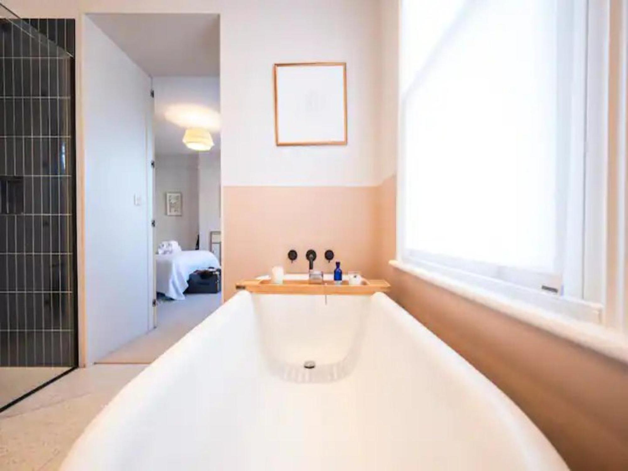 Pass The Keys Spacious Dulwich Family House With Pool * London