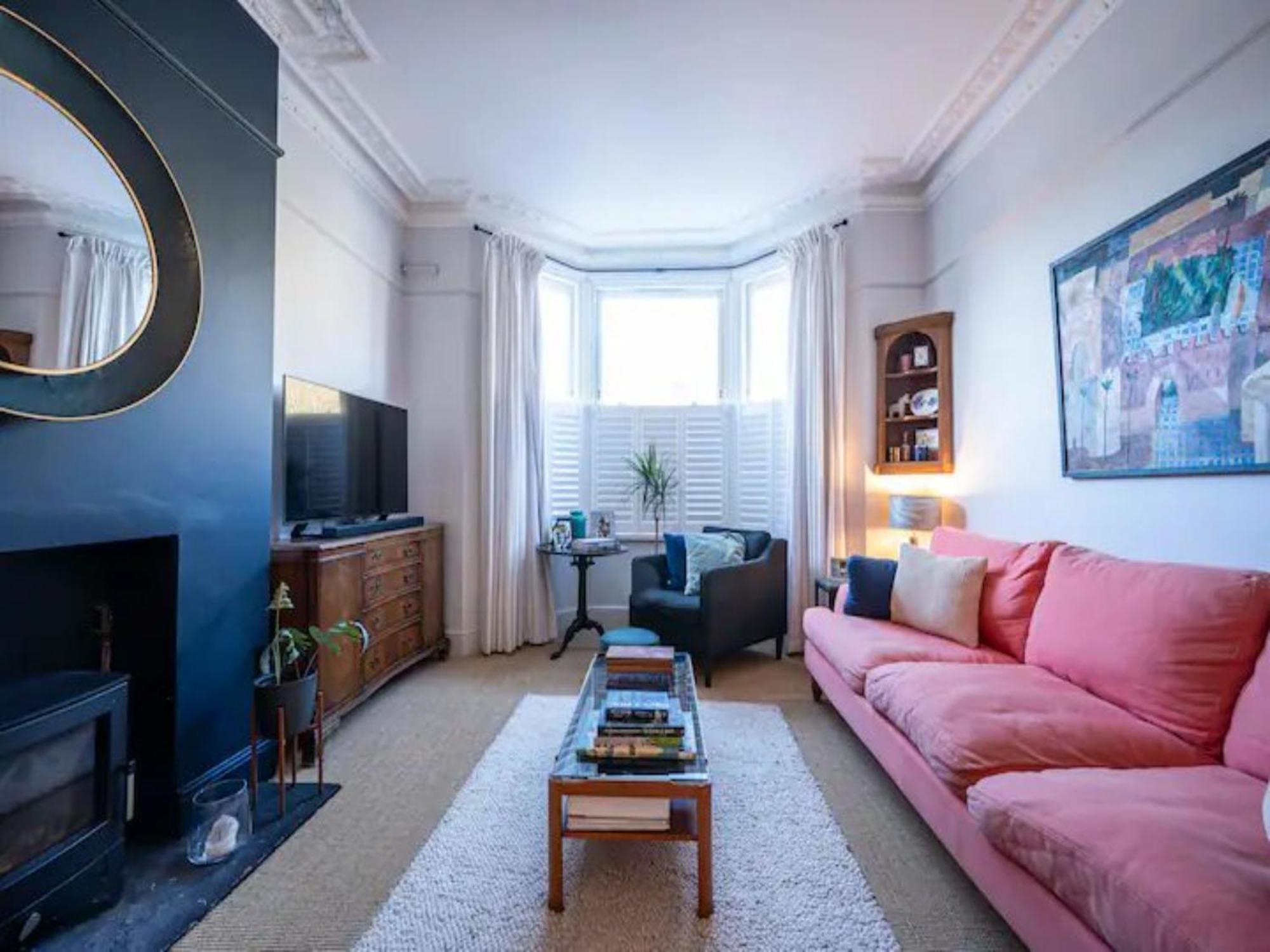 Pass The Keys Spacious Dulwich Family House With Pool