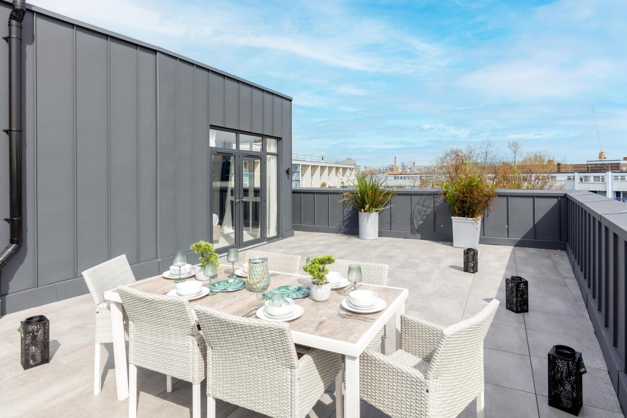 Apartment Deluxe South London