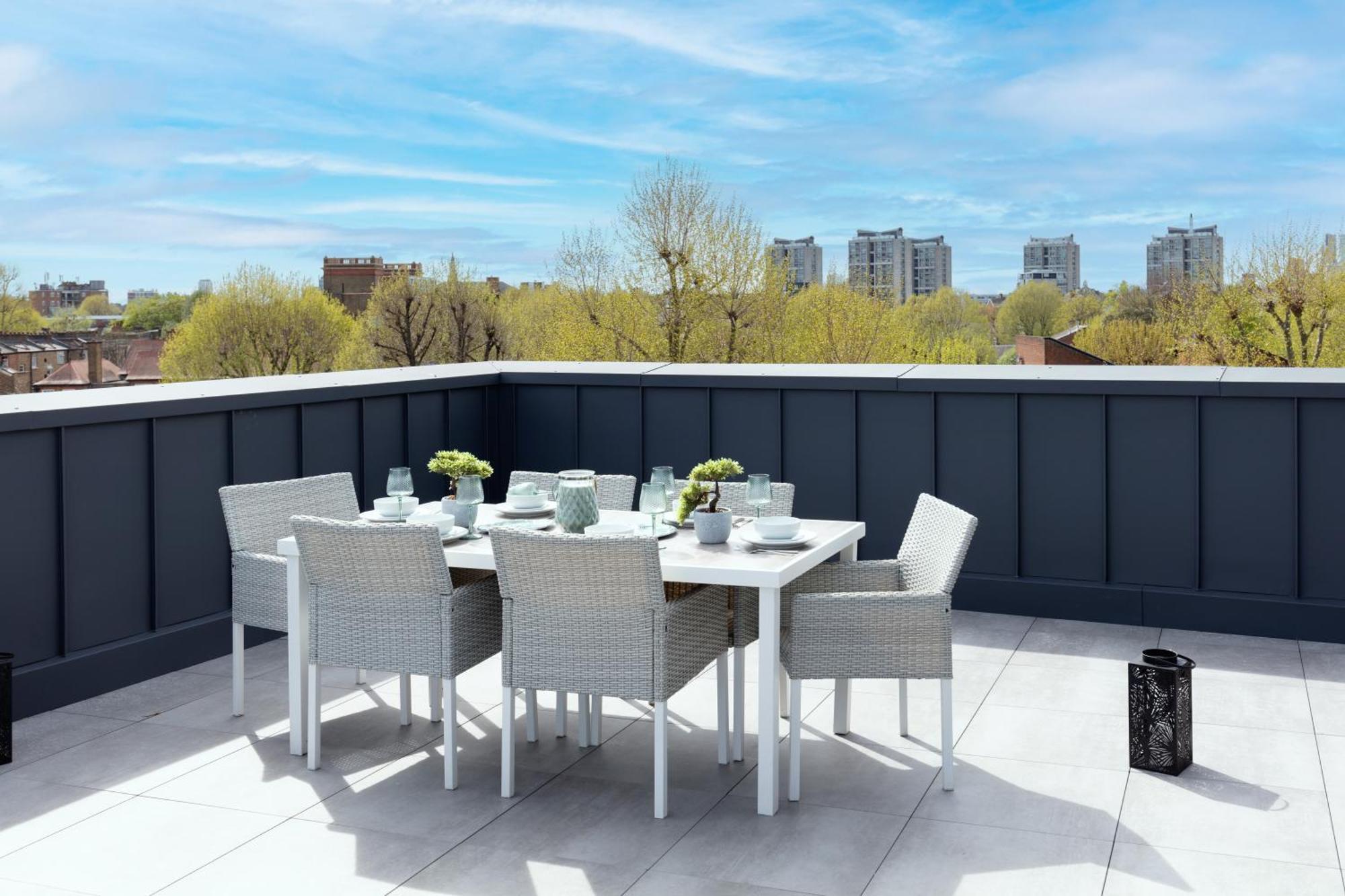 Deluxe South Apartment