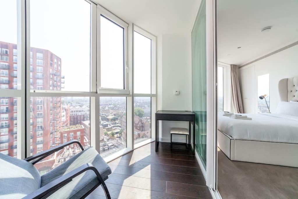 Full Of Light & Spacious 2br Residence, 9 Elms Appartement *