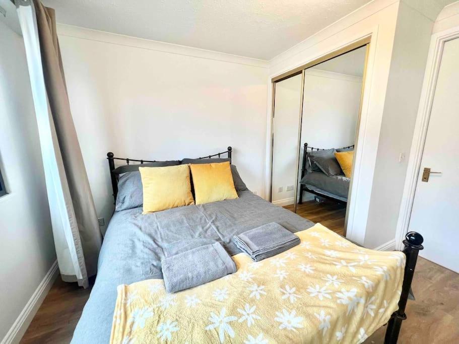 Luxstay 2br Earls Court Sleeps Up To 10 Leilighet London