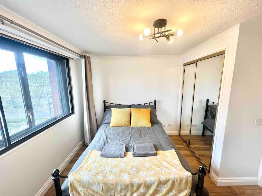 Luxstay 2br Earls Court Sleeps Up To 10 Leilighet London