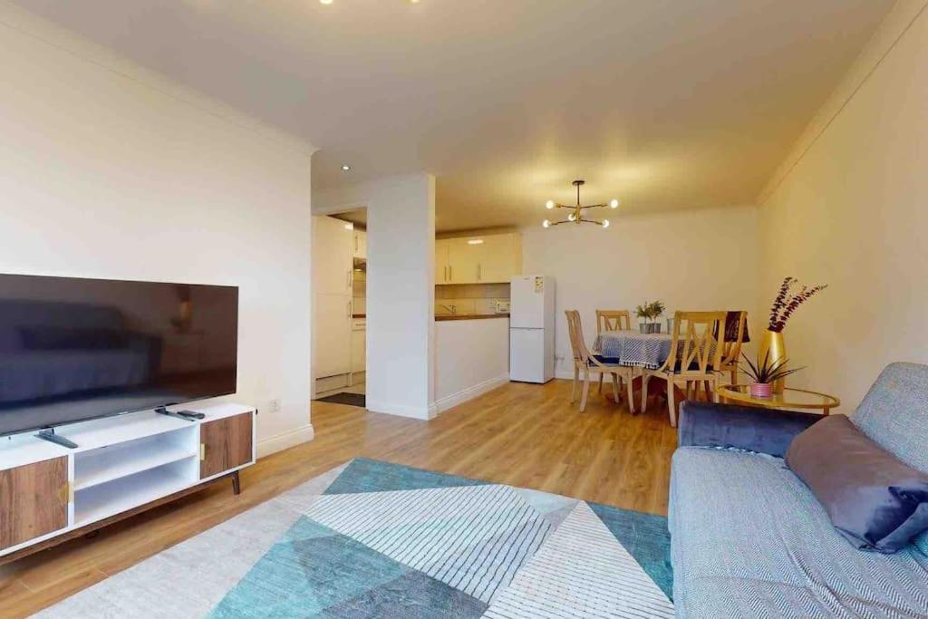 Leilighet Luxstay 2br Earls Court Sleeps Up To 10 *