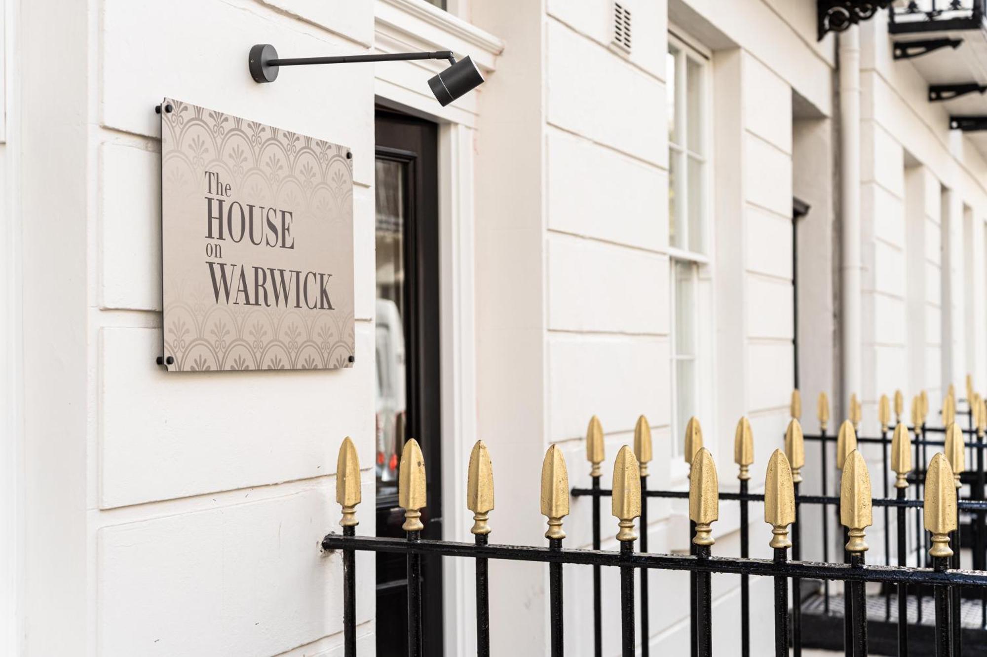 The House On Warwick Hotell 4*