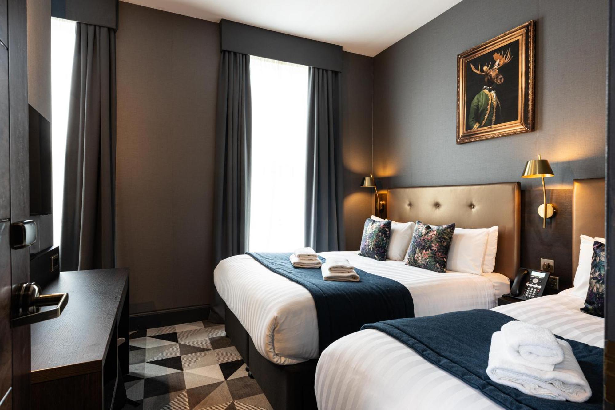 The House On Warwick Hotell