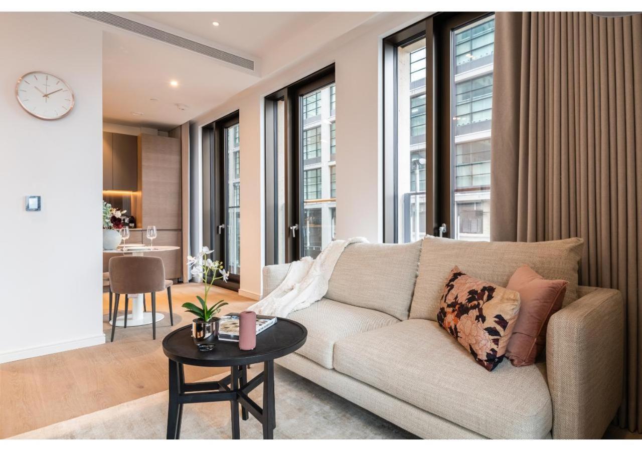 Elegant And Modern In Canary Wharf Right Next To Thames Lejlighed London
