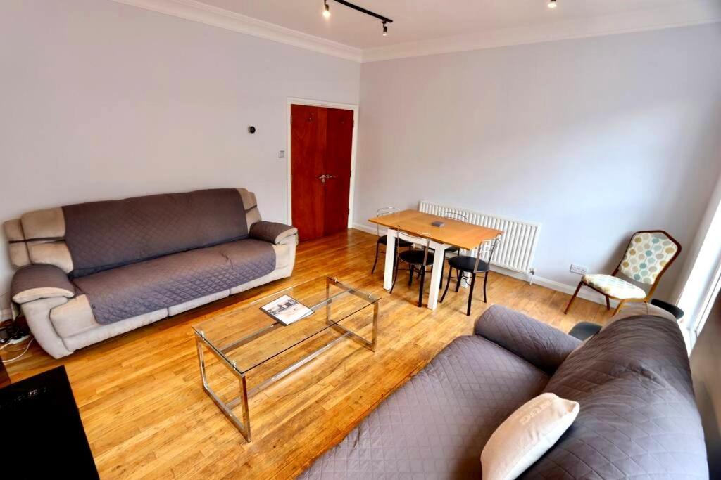 Apartment 3 Bedroom Prime Angel Location