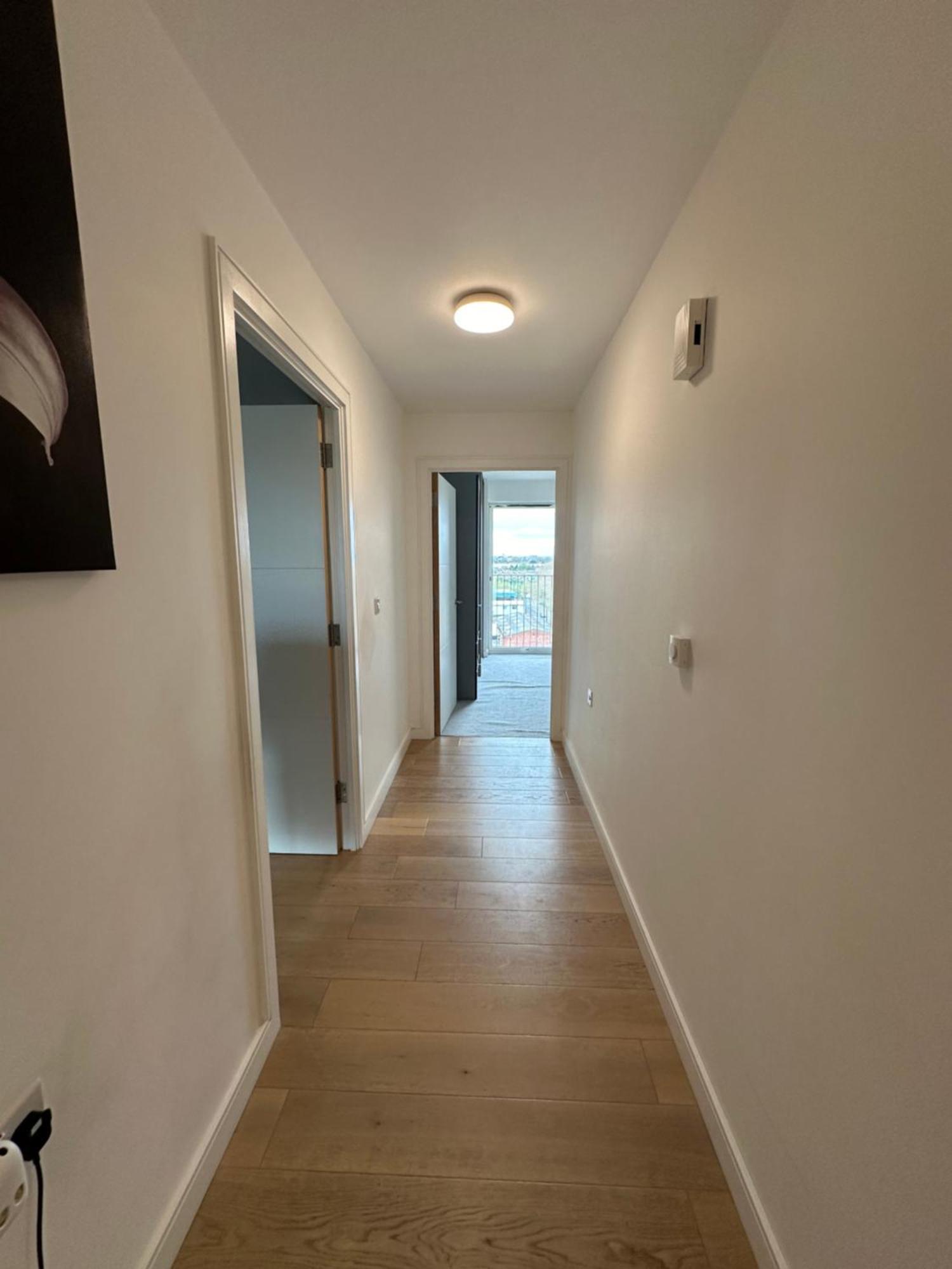 Luxury 3 Bedroom Flat In Stratford, * Londra