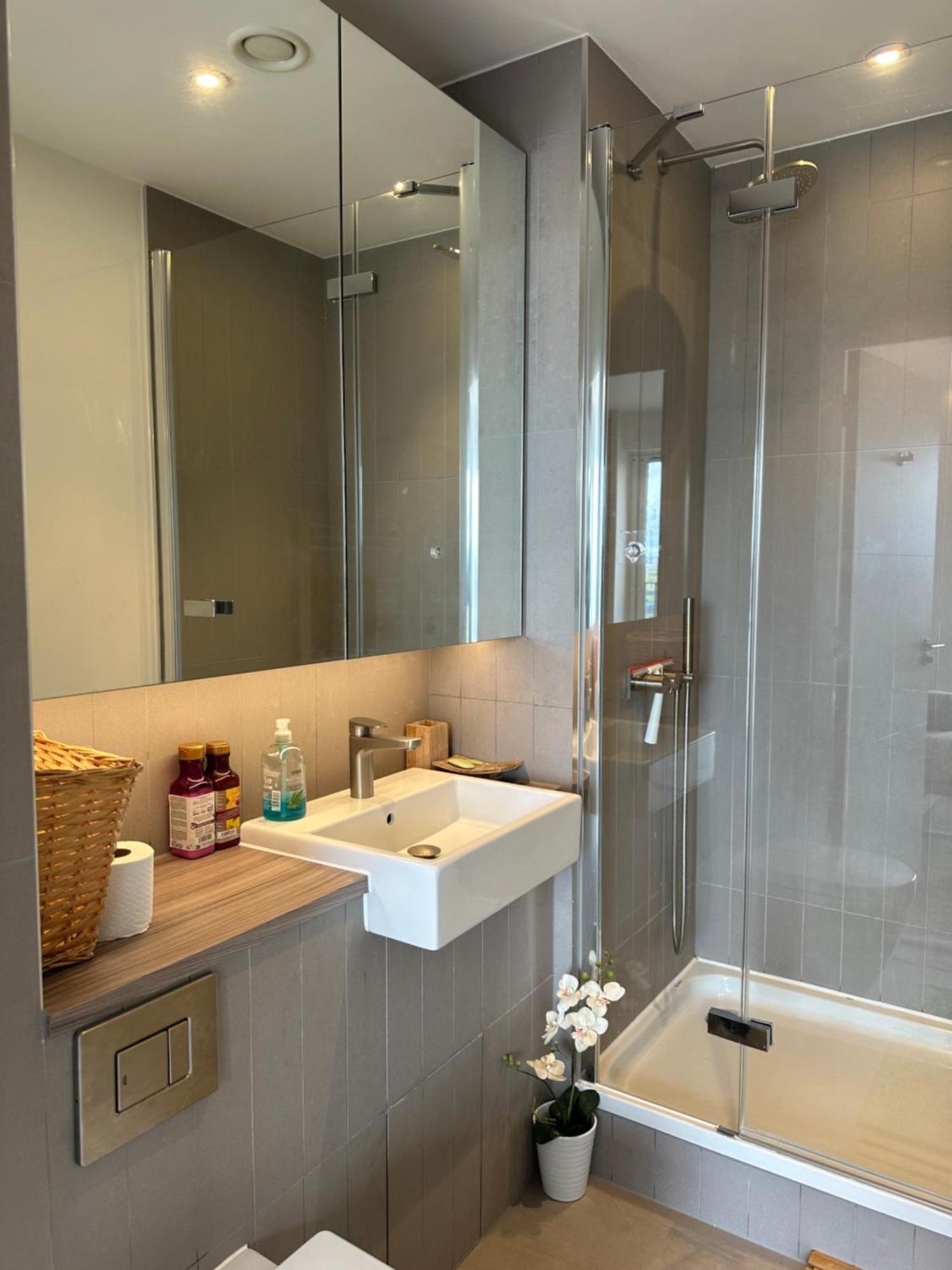 Luxury 3 Bedroom Flat In Stratford, Lejlighed