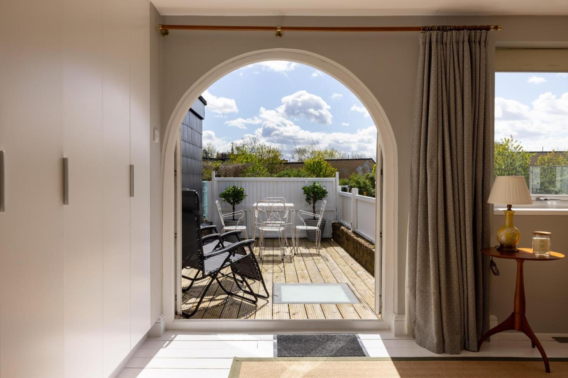 The Thames Embrace 3 Bedroom And Garden House In Battersea Apartment