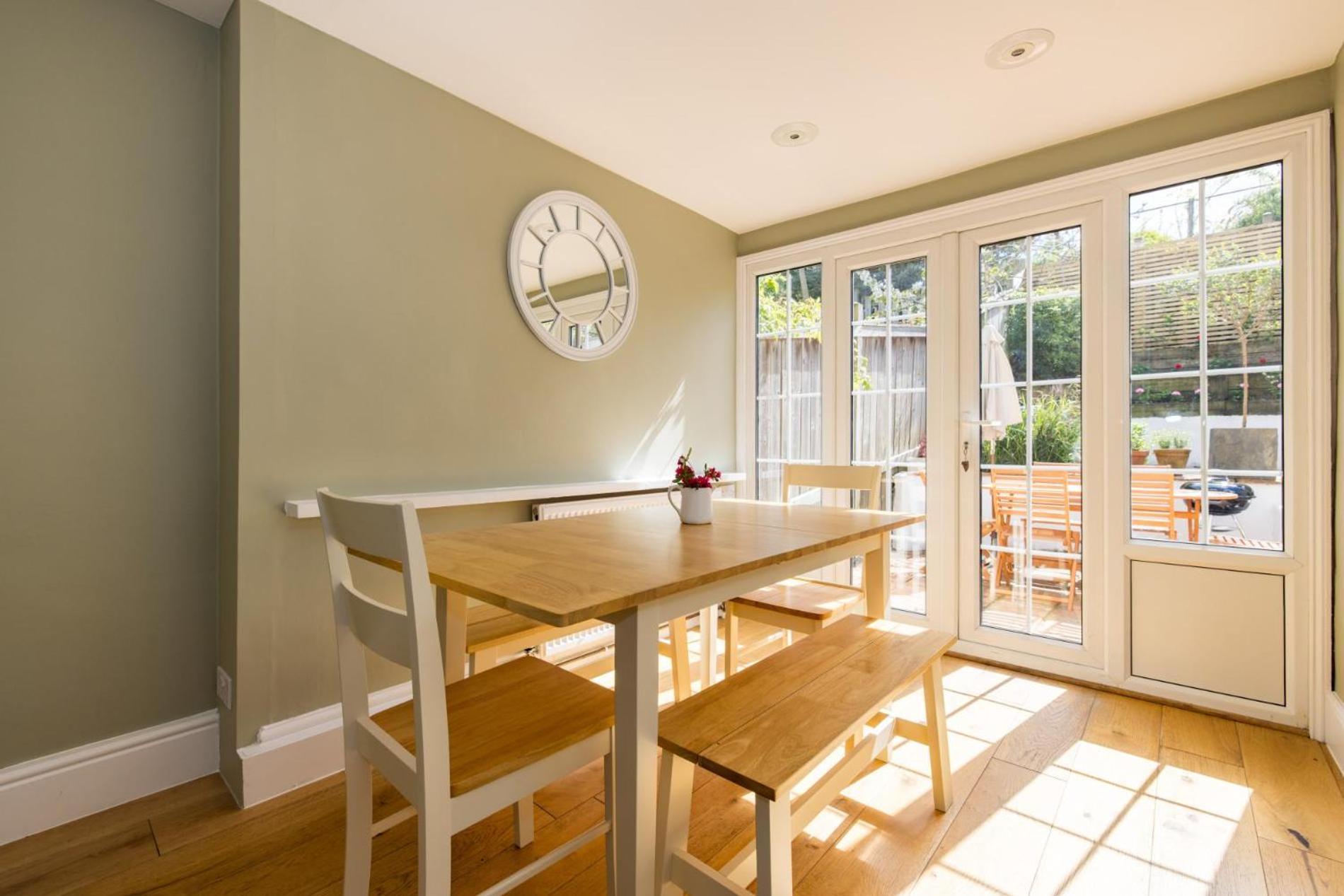 The Thames Embrace 3 Bedroom And Garden House In Battersea Apartment London