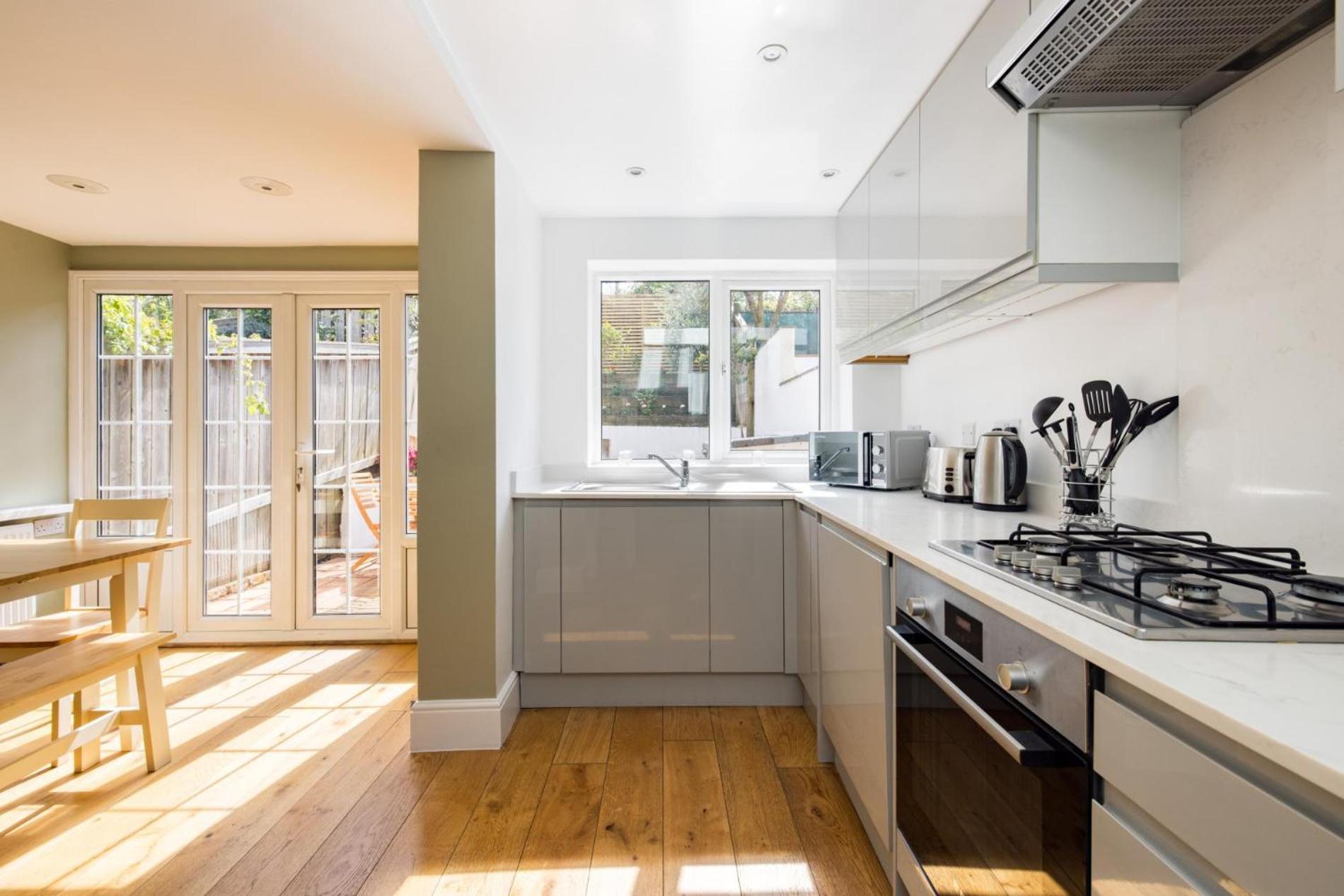 Apartment The Thames Embrace 3 Bedroom And Garden House In Battersea *