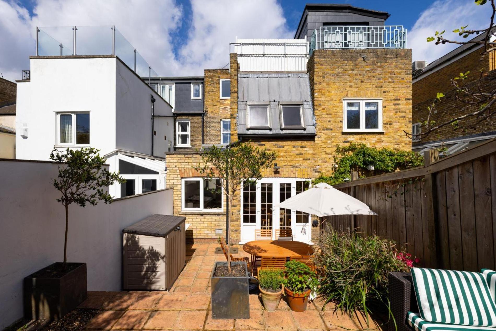 Apartment The Thames Embrace 3 Bedroom And Garden House In Battersea London