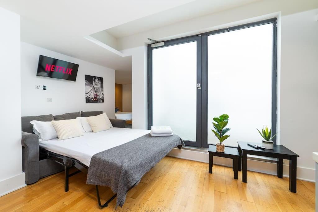 Piccadilly Circus-west End Central Studio * Londra